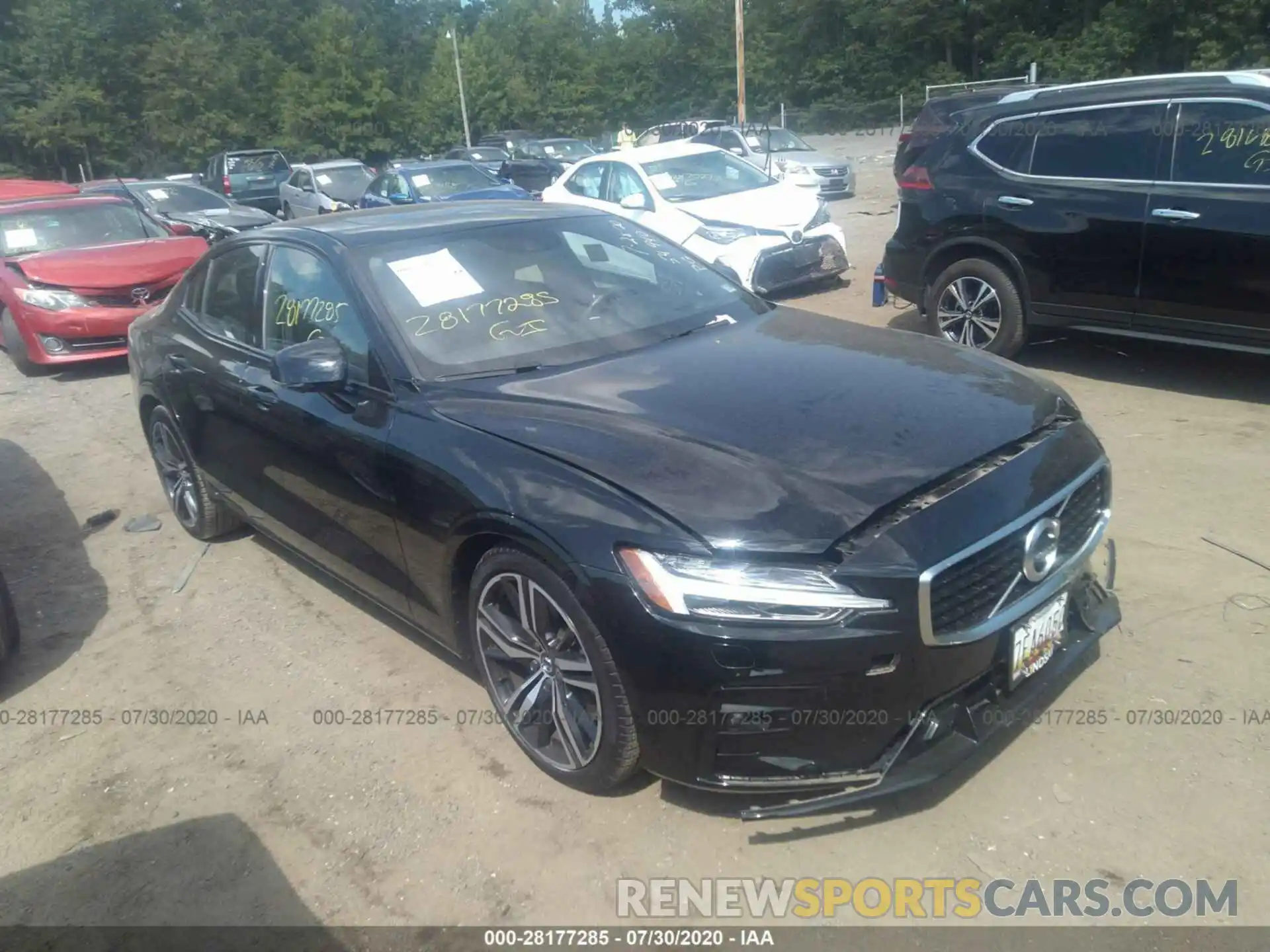 1 Photograph of a damaged car 7JRA22TM0KG006966 VOLVO S60 2019