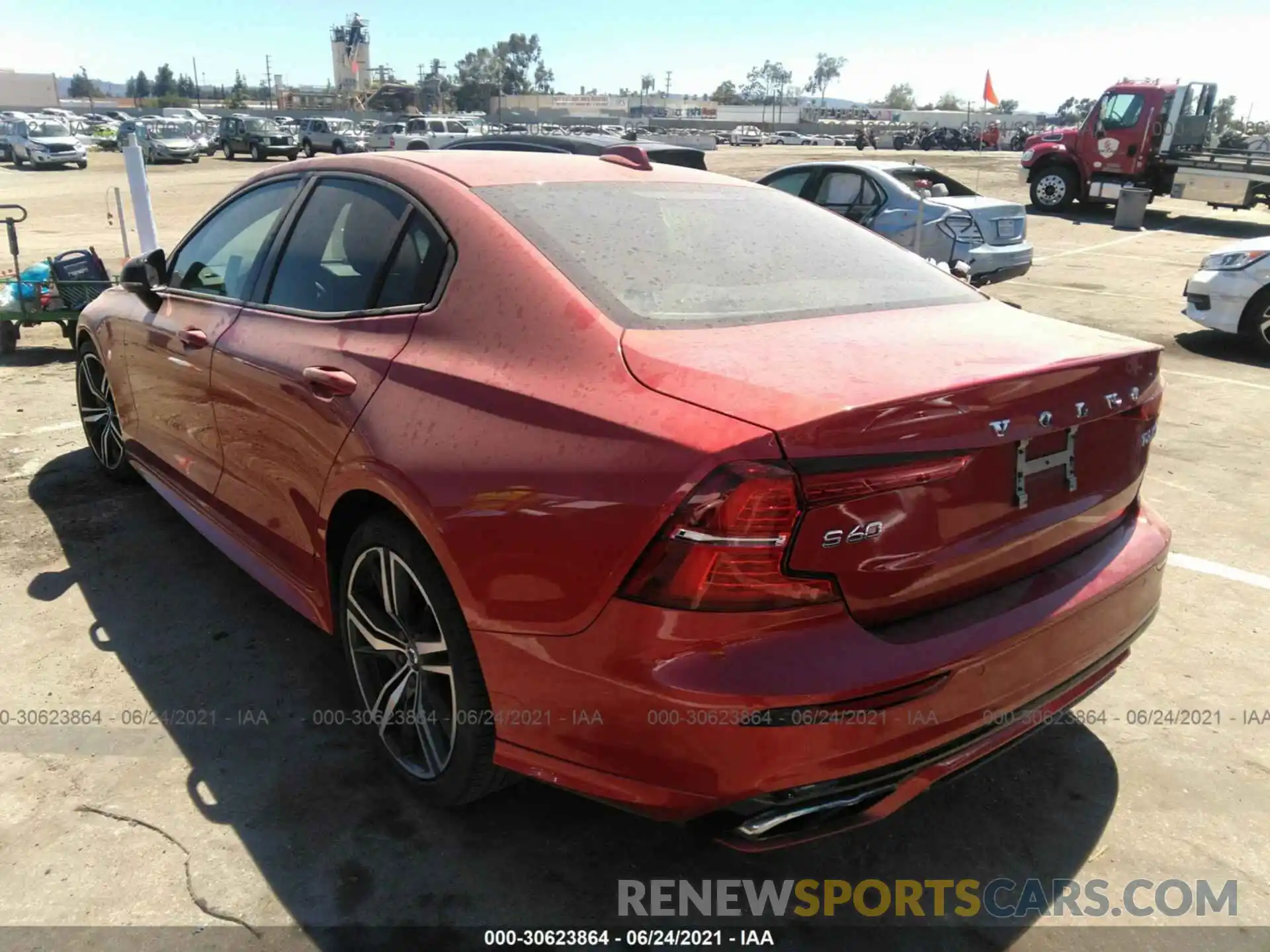 3 Photograph of a damaged car 7JRA22TM2KG000618 VOLVO S60 2019