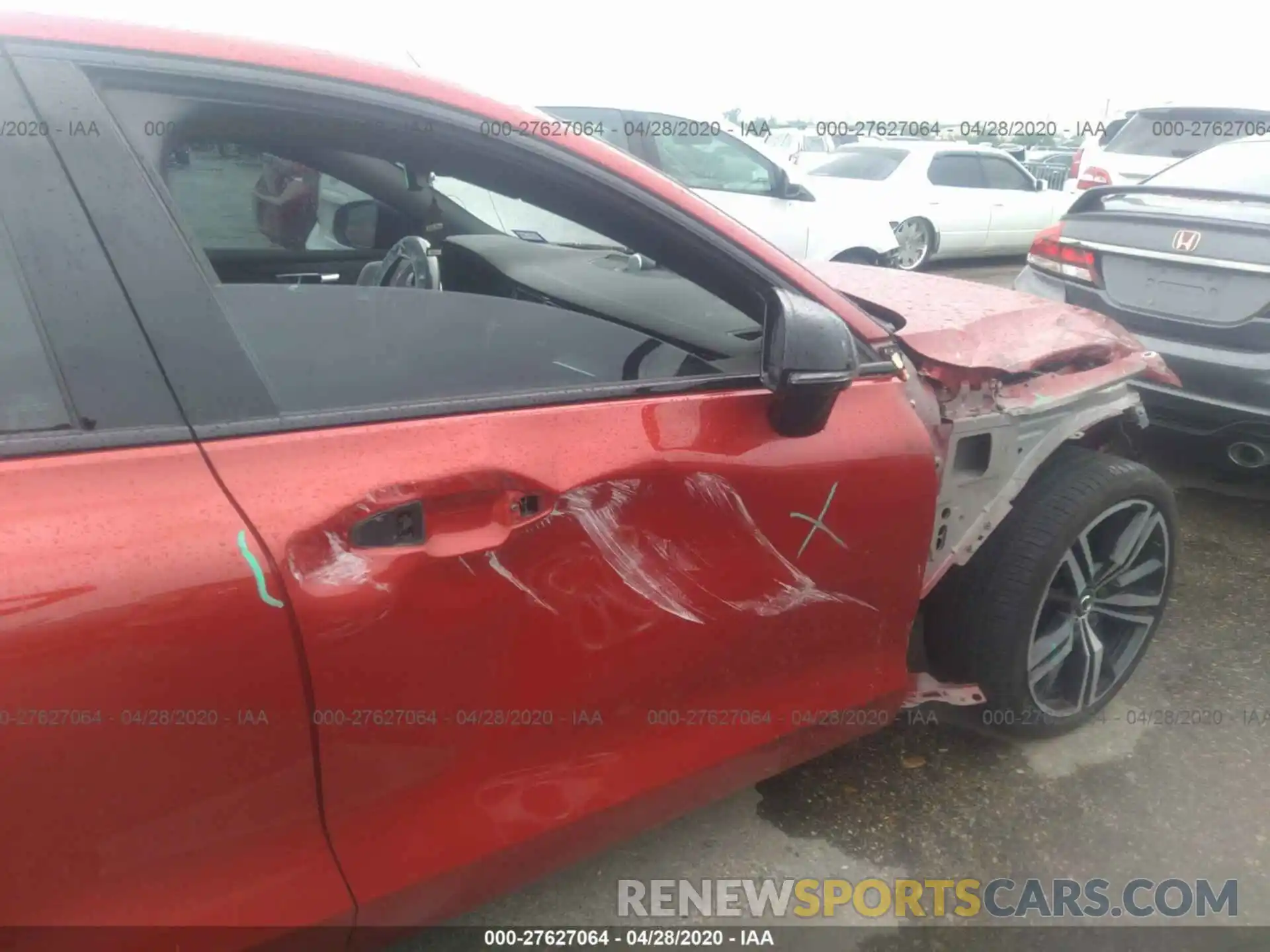 6 Photograph of a damaged car 7JRA22TM2KG002711 VOLVO S60 2019