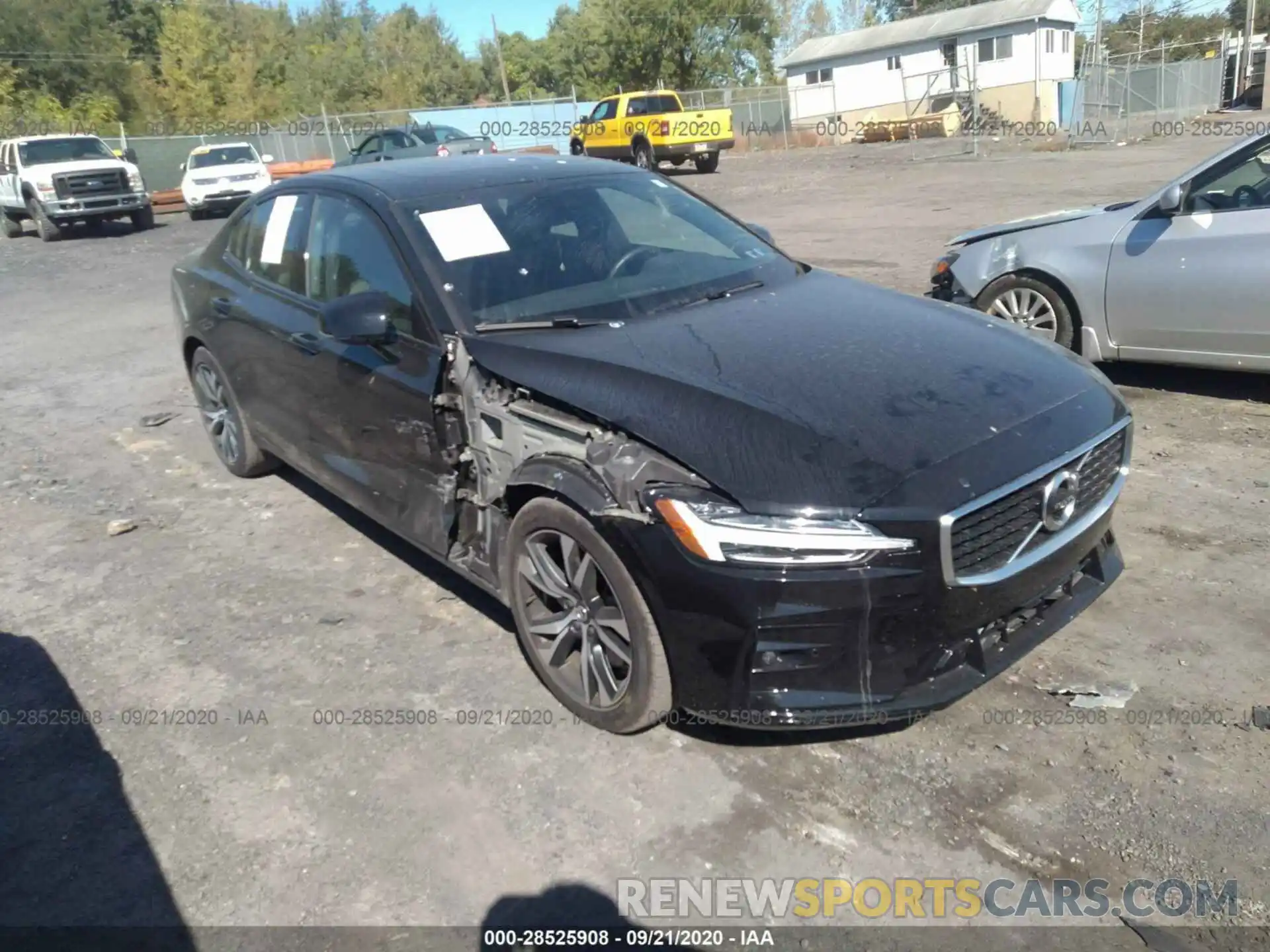 1 Photograph of a damaged car 7JRA22TM2KG016706 VOLVO S60 2019