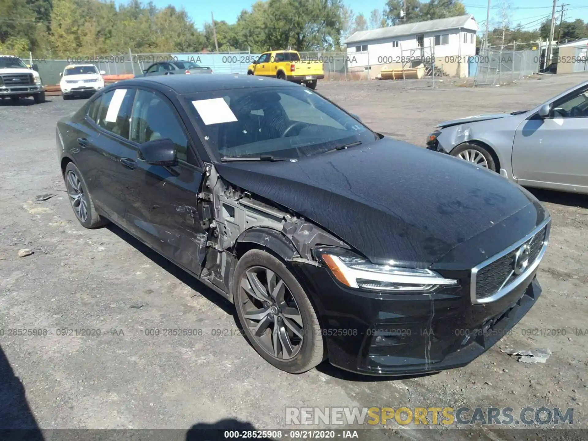 6 Photograph of a damaged car 7JRA22TM2KG016706 VOLVO S60 2019