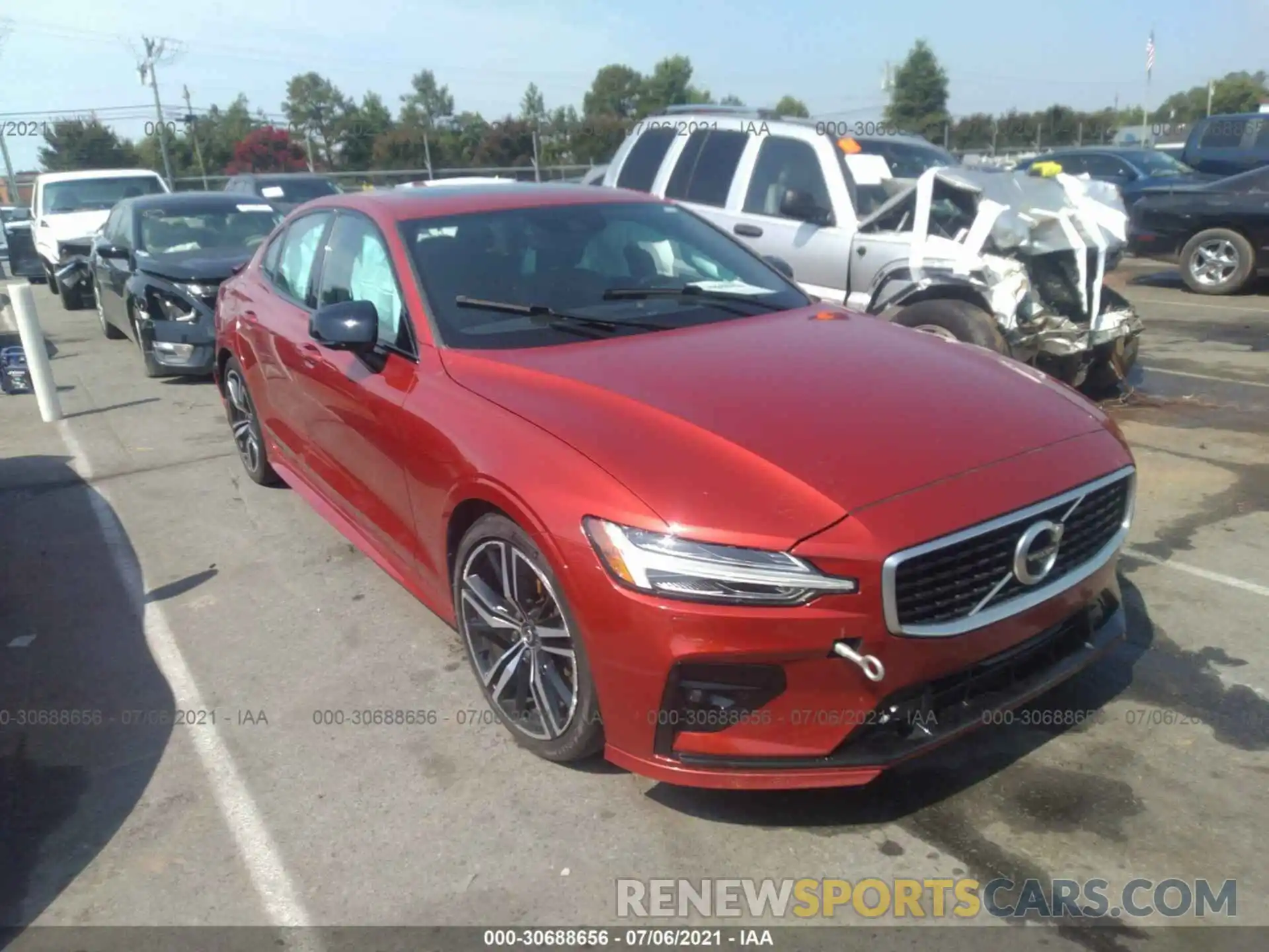 1 Photograph of a damaged car 7JRA22TM4KG000586 VOLVO S60 2019