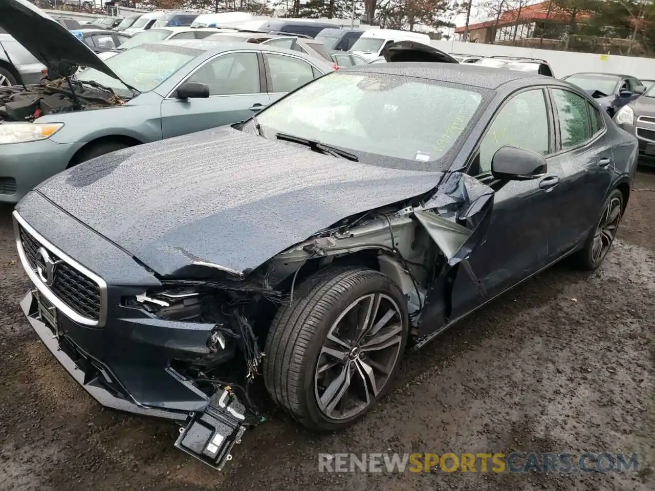 2 Photograph of a damaged car 7JRA22TM4KG005383 VOLVO S60 2019