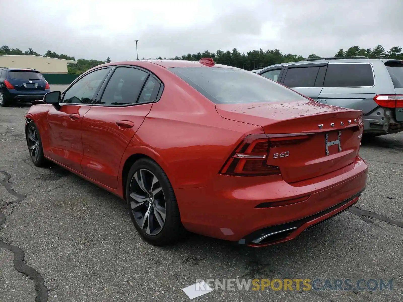 3 Photograph of a damaged car 7JRA22TM4KG012172 VOLVO S60 2019