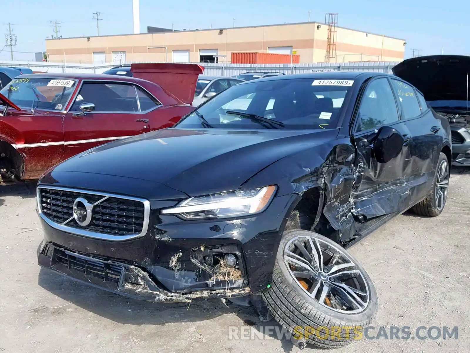 2 Photograph of a damaged car 7JRA22TM4KG015864 VOLVO S60 2019