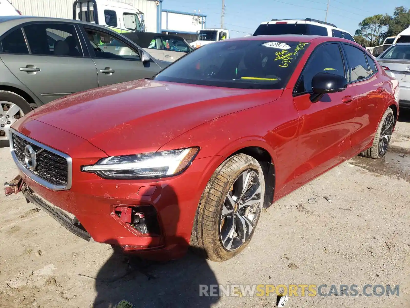 2 Photograph of a damaged car 7JRA22TM5KG007076 VOLVO S60 2019