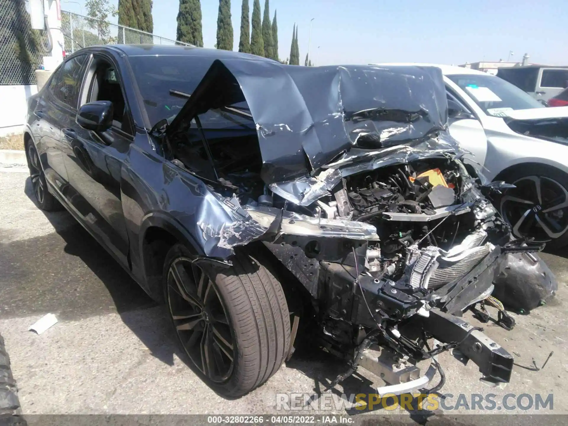 1 Photograph of a damaged car 7JRA22TM6KG018278 VOLVO S60 2019