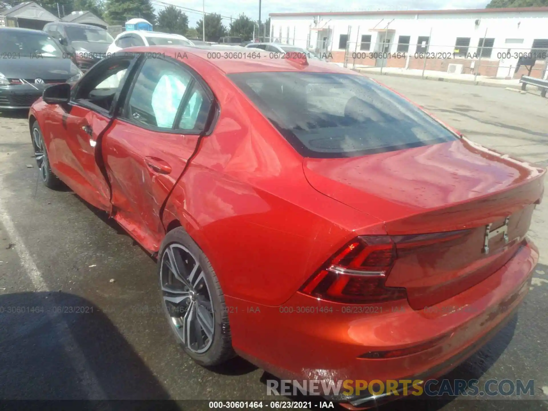 6 Photograph of a damaged car 7JRA22TM6KG018426 VOLVO S60 2019