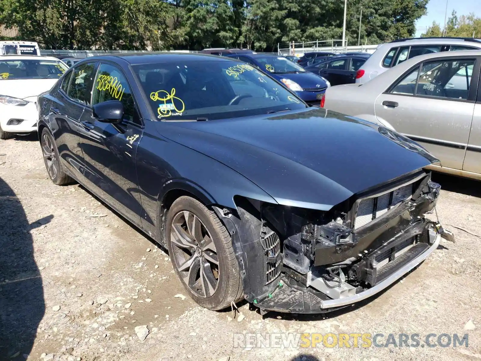 1 Фотография поврежденного автомобиля 7JRA22TM8KG007279 VOLVO S60 2019