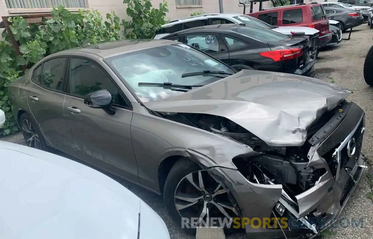 1 Photograph of a damaged car 7JRA22TM8KG015169 VOLVO S60 2019