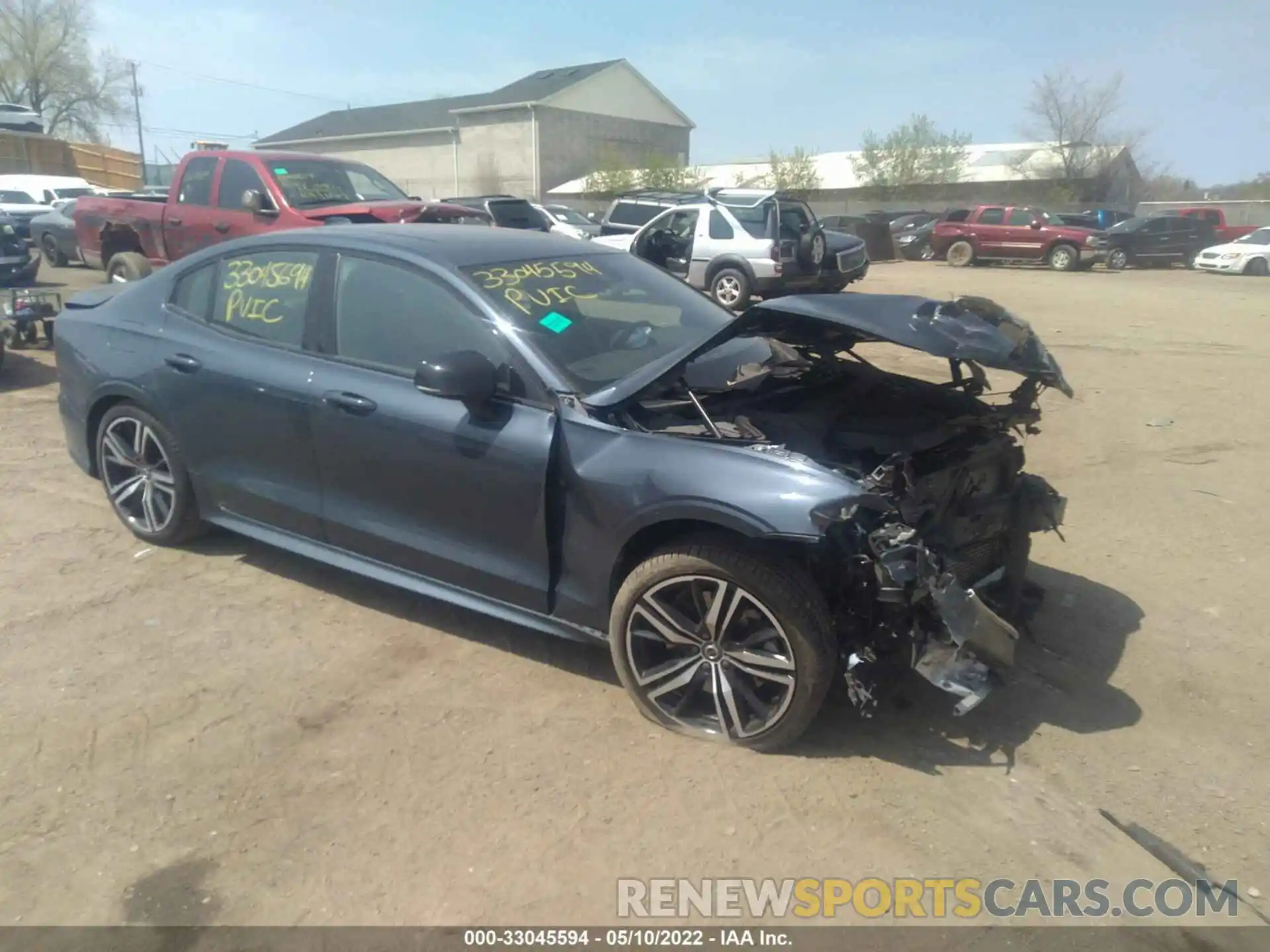 1 Photograph of a damaged car 7JRA22TM8KG015849 VOLVO S60 2019