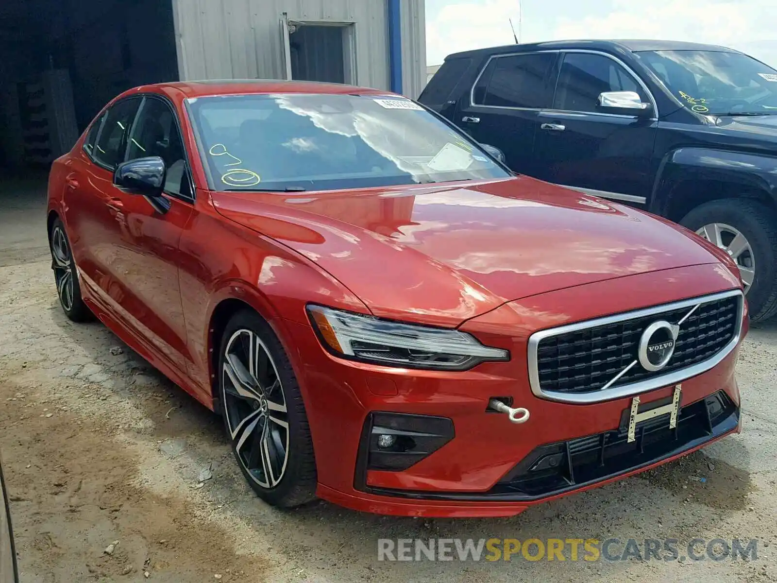 1 Photograph of a damaged car 7JRA22TM9KG002737 VOLVO S60 2019