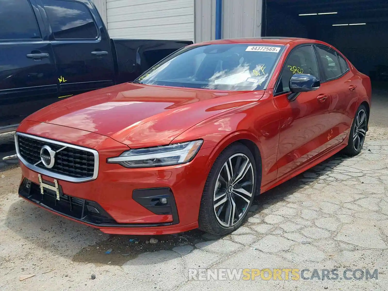 2 Photograph of a damaged car 7JRA22TM9KG002737 VOLVO S60 2019