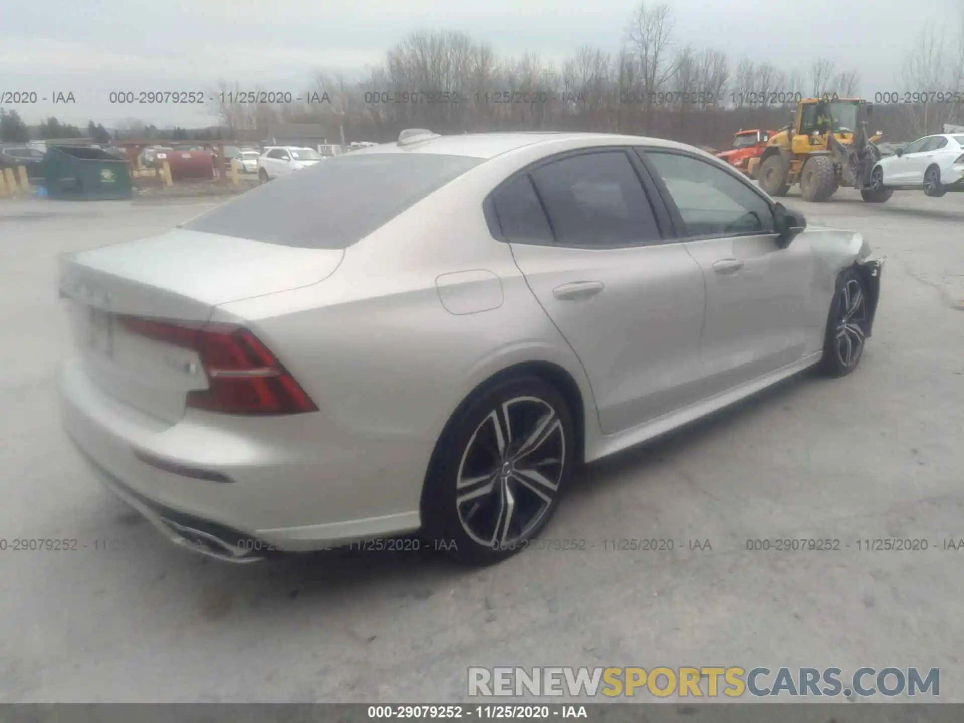 4 Фотография поврежденного автомобиля 7JRA22TM9KG015312 VOLVO S60 2019