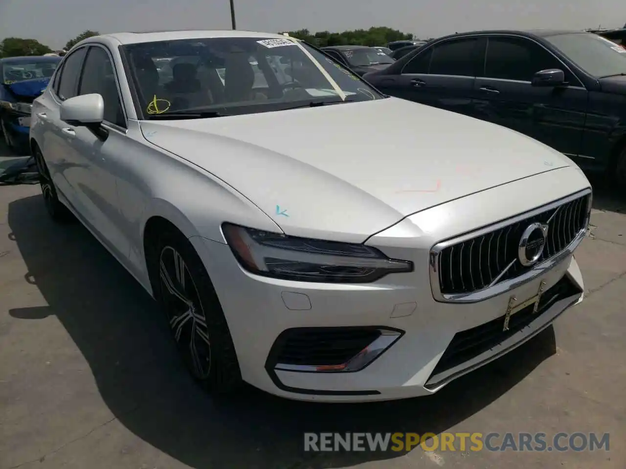 1 Photograph of a damaged car 7JRBR0FL6KG008731 VOLVO S60 2019