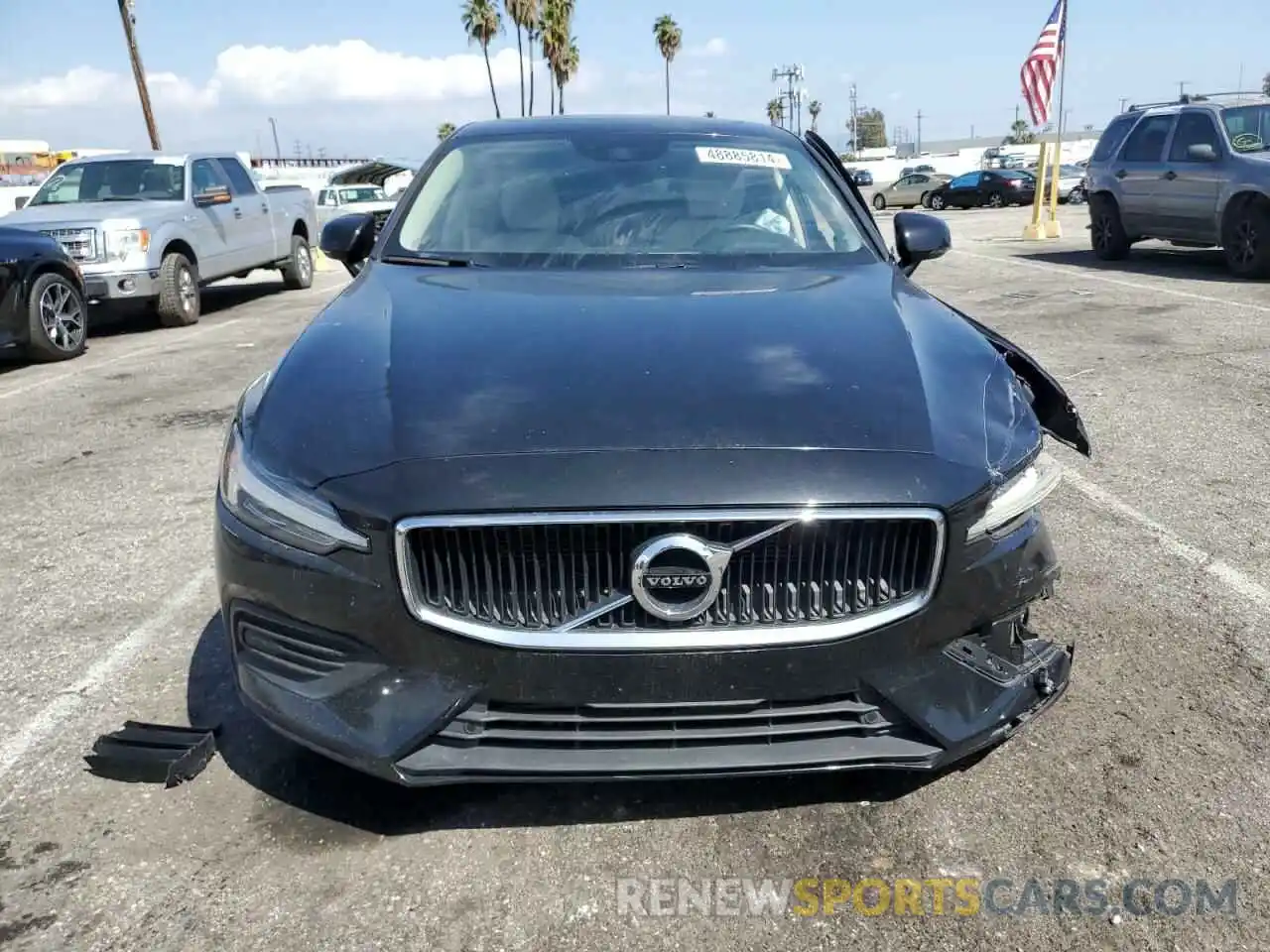 5 Photograph of a damaged car 7JR102FK0LG067719 VOLVO S60 2020