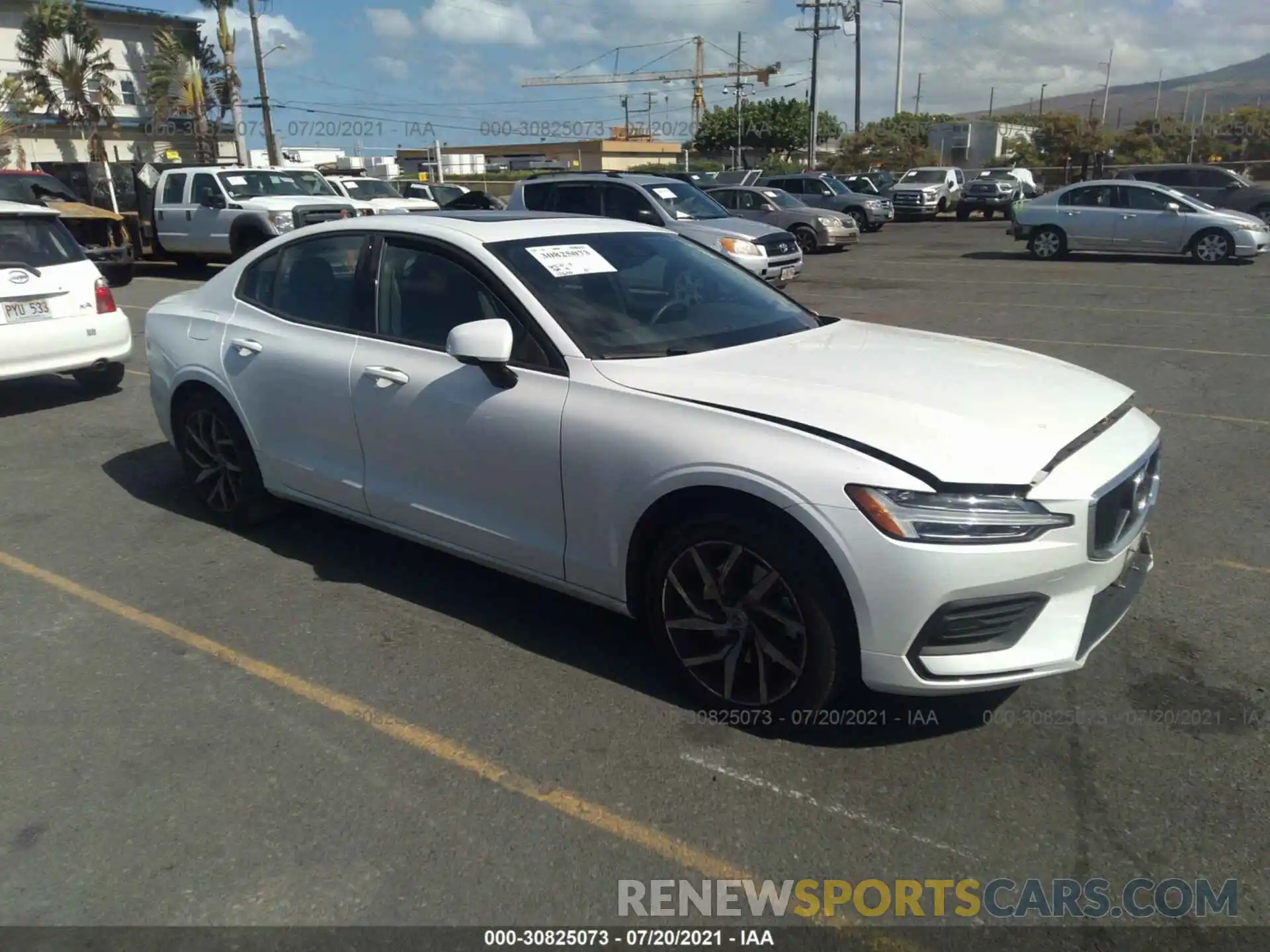 1 Photograph of a damaged car 7JR102FK3LG034696 VOLVO S60 2020