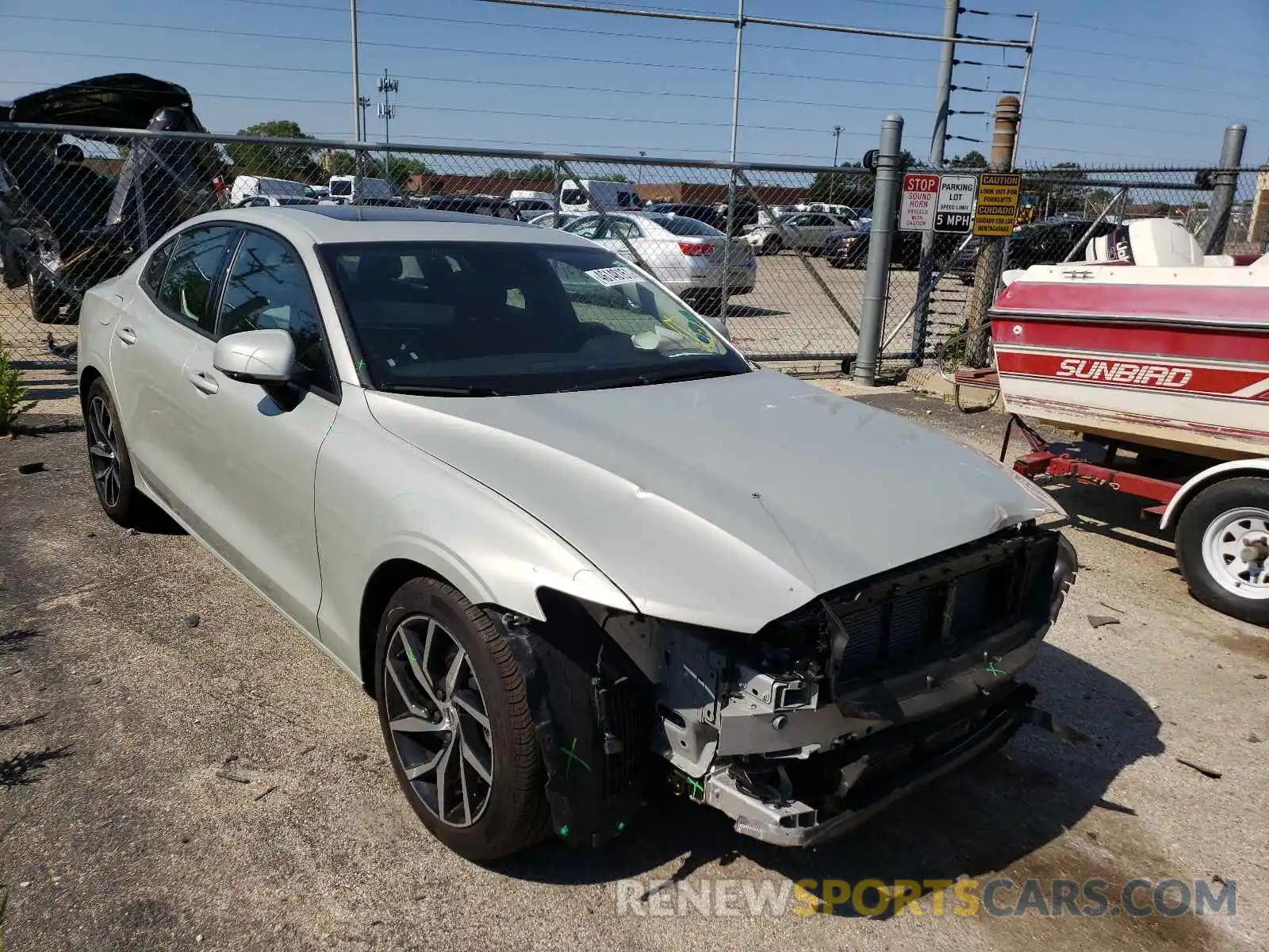 1 Photograph of a damaged car 7JR102FK4LG062944 VOLVO S60 2020