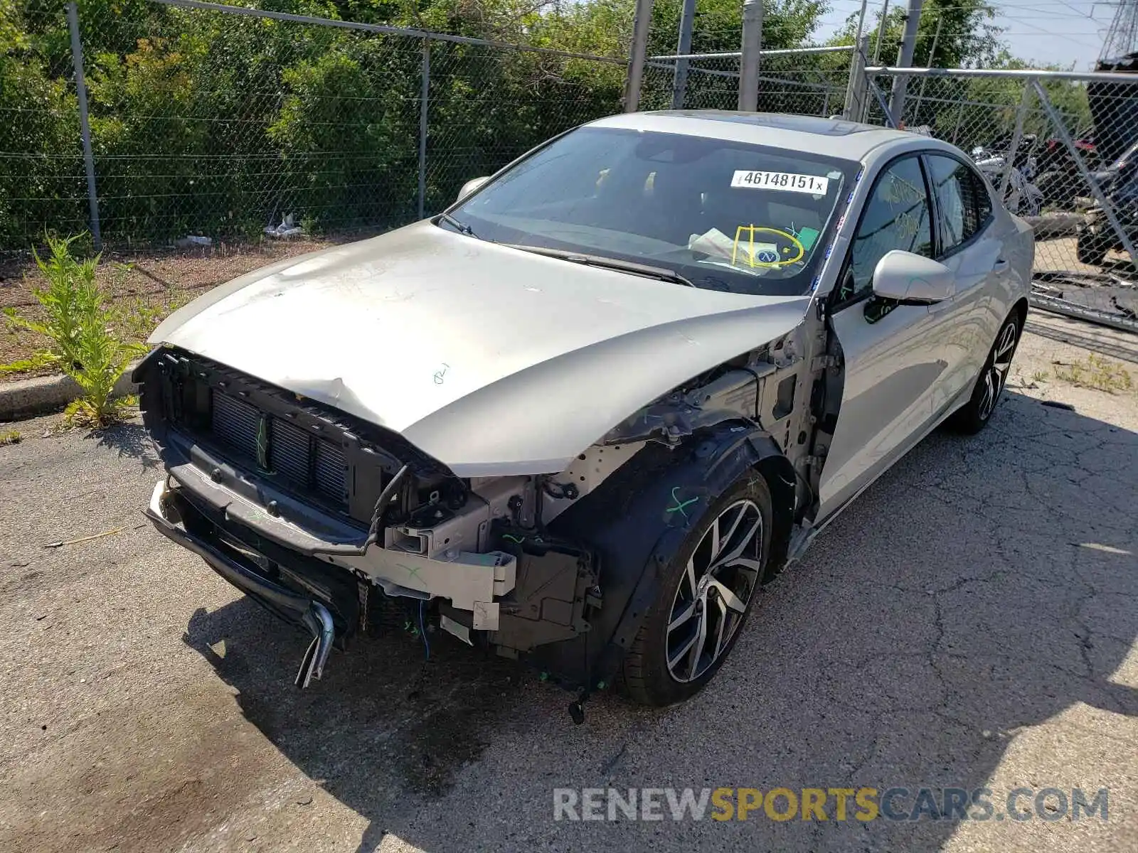 2 Photograph of a damaged car 7JR102FK4LG062944 VOLVO S60 2020