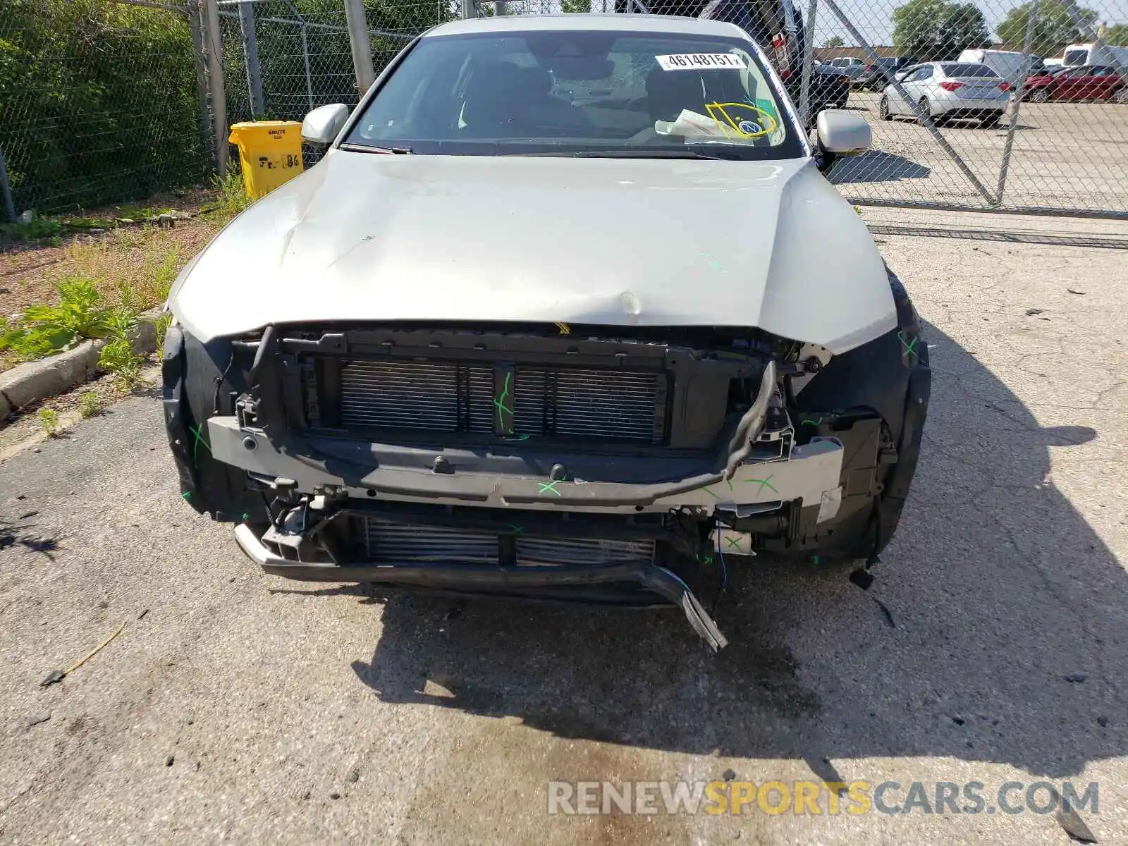 9 Photograph of a damaged car 7JR102FK4LG062944 VOLVO S60 2020