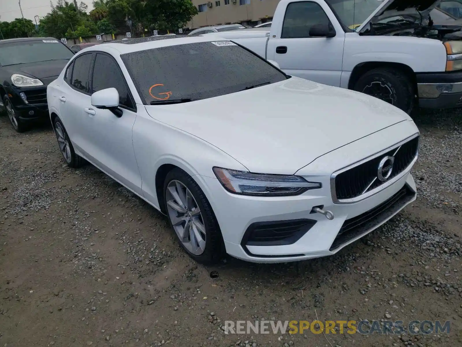 1 Photograph of a damaged car 7JR102FK4LG065469 VOLVO S60 2020