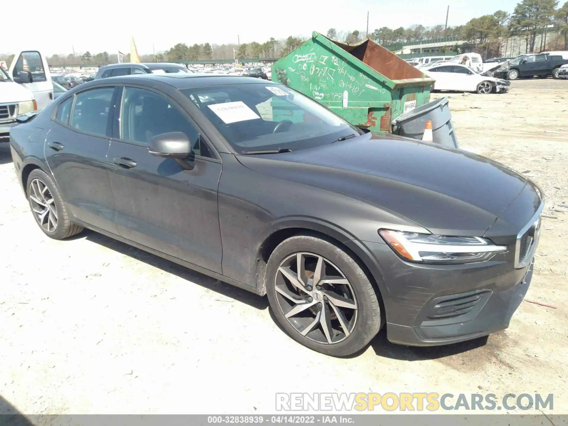 1 Photograph of a damaged car 7JR102FK6LG044770 VOLVO S60 2020