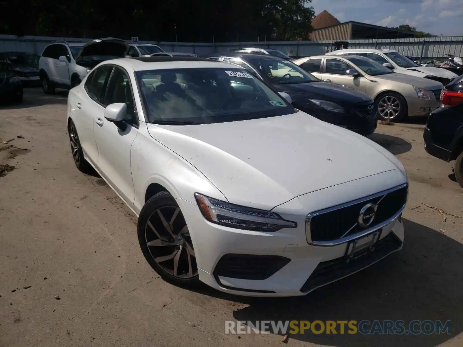 1 Photograph of a damaged car 7JR102FK8LG038422 VOLVO S60 2020