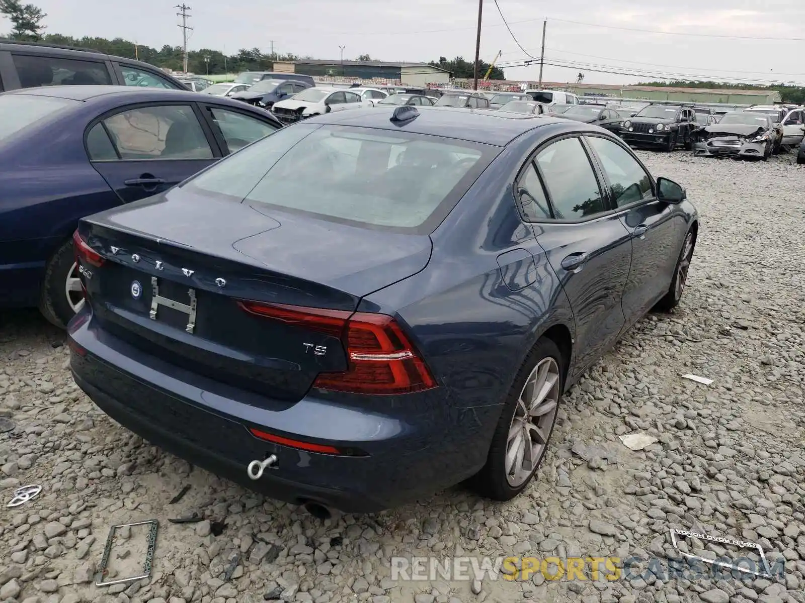 4 Photograph of a damaged car 7JR102FK8LG054457 VOLVO S60 2020