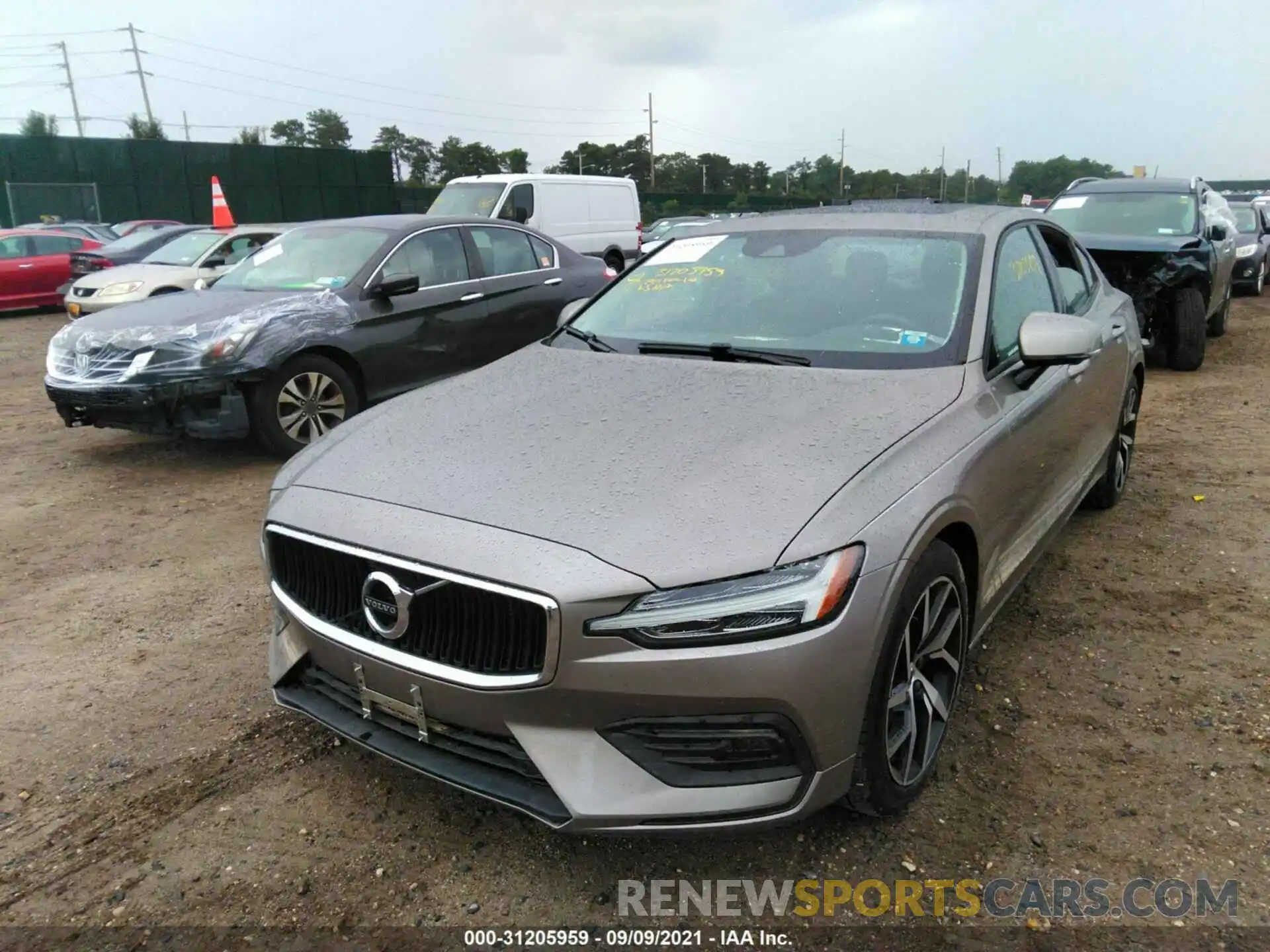 6 Photograph of a damaged car 7JR102FK9LG035660 VOLVO S60 2020