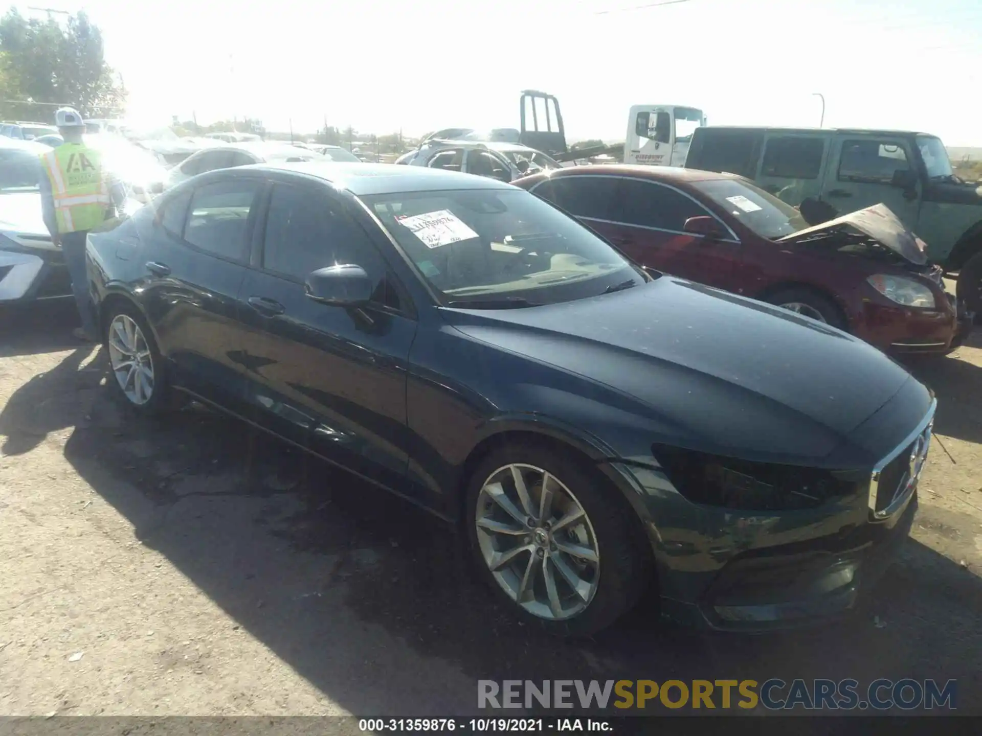 1 Photograph of a damaged car 7JR102FK9LG064401 VOLVO S60 2020