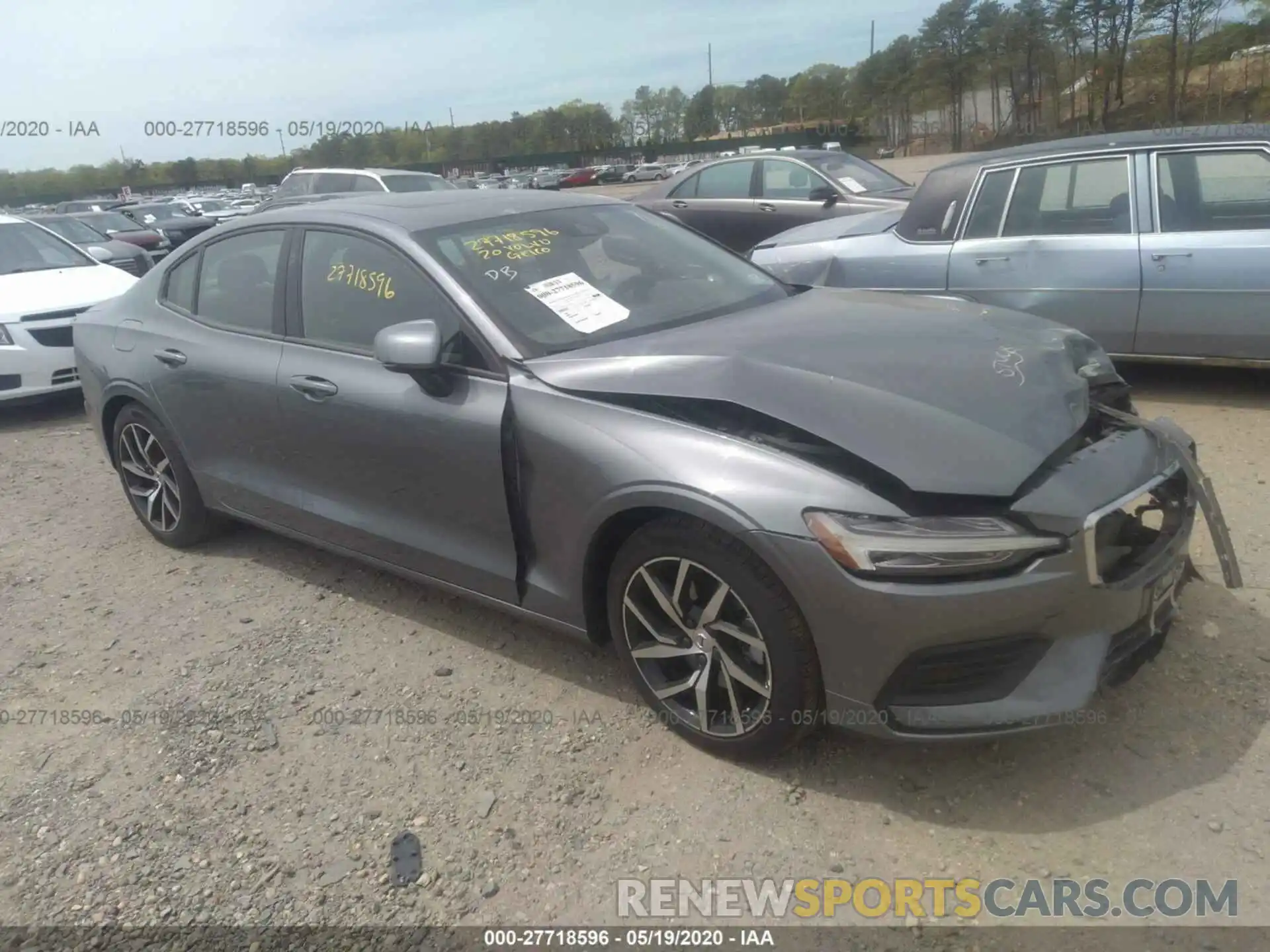 1 Photograph of a damaged car 7JR102FKXLG044416 VOLVO S60 2020