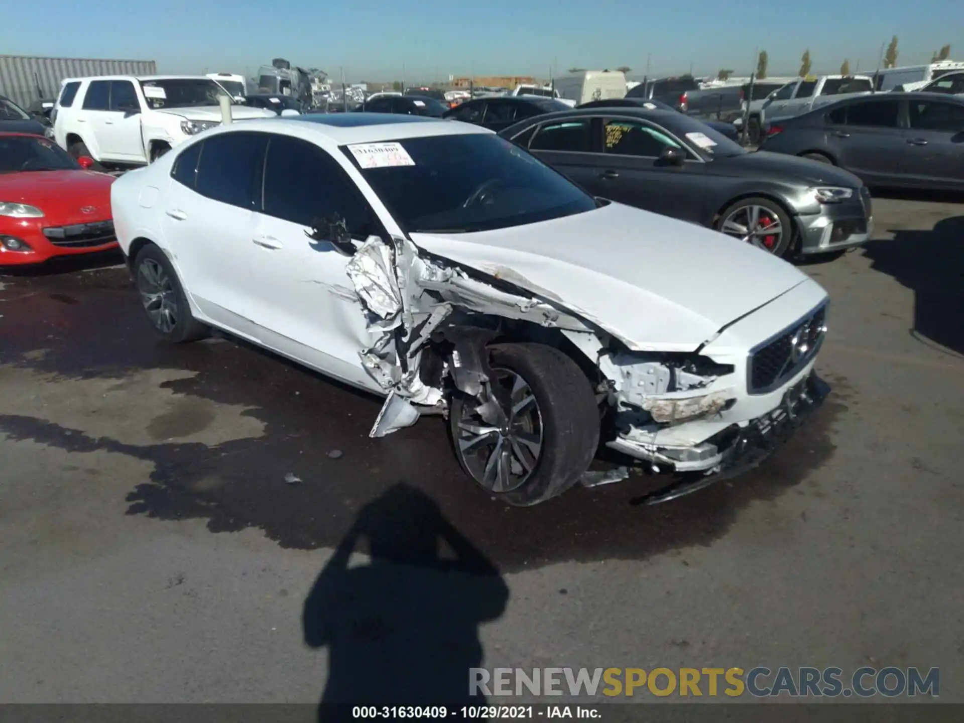 1 Photograph of a damaged car 7JR102FM7LG054886 VOLVO S60 2020