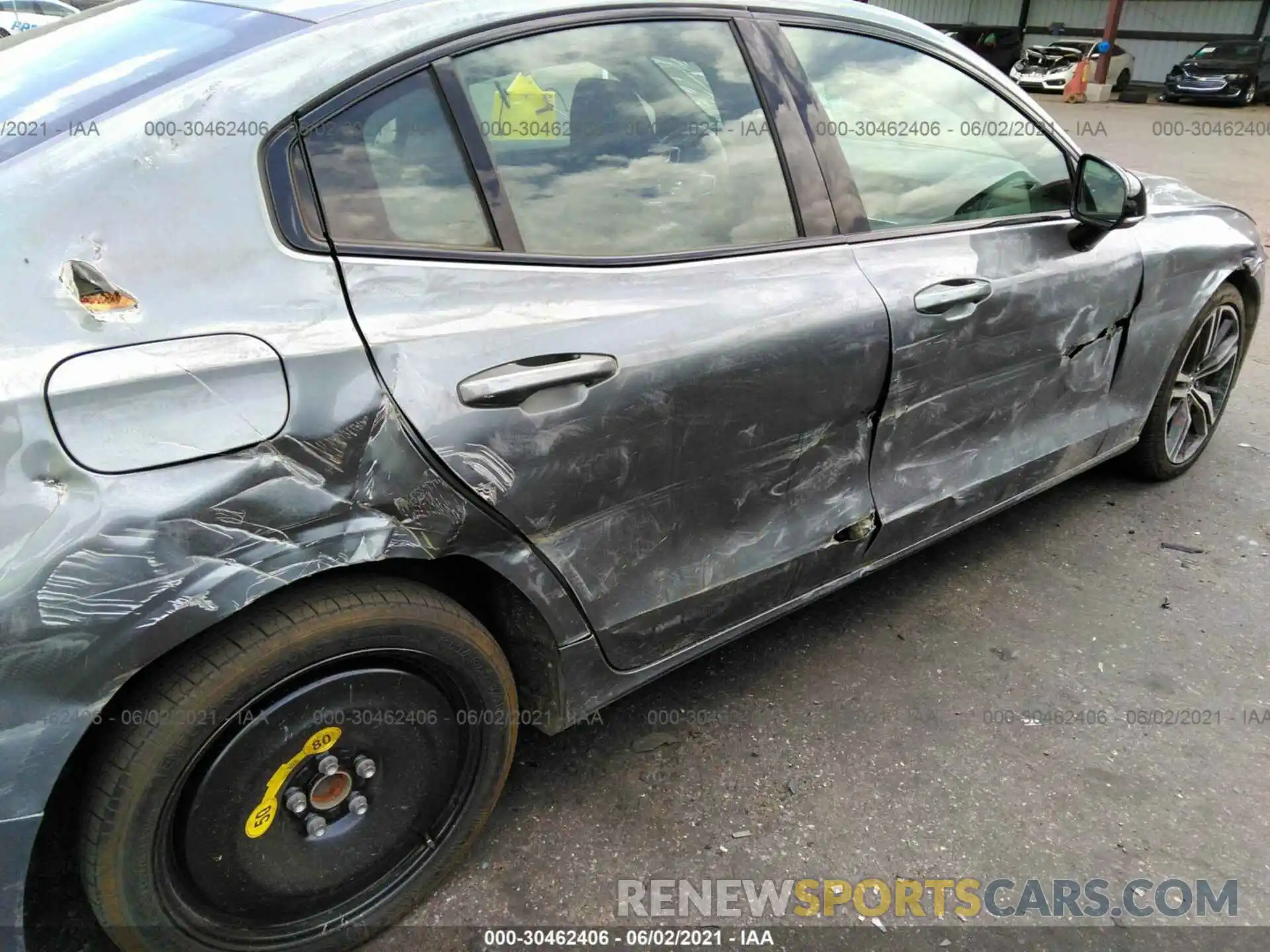 6 Photograph of a damaged car 7JR102FMXLG073092 VOLVO S60 2020