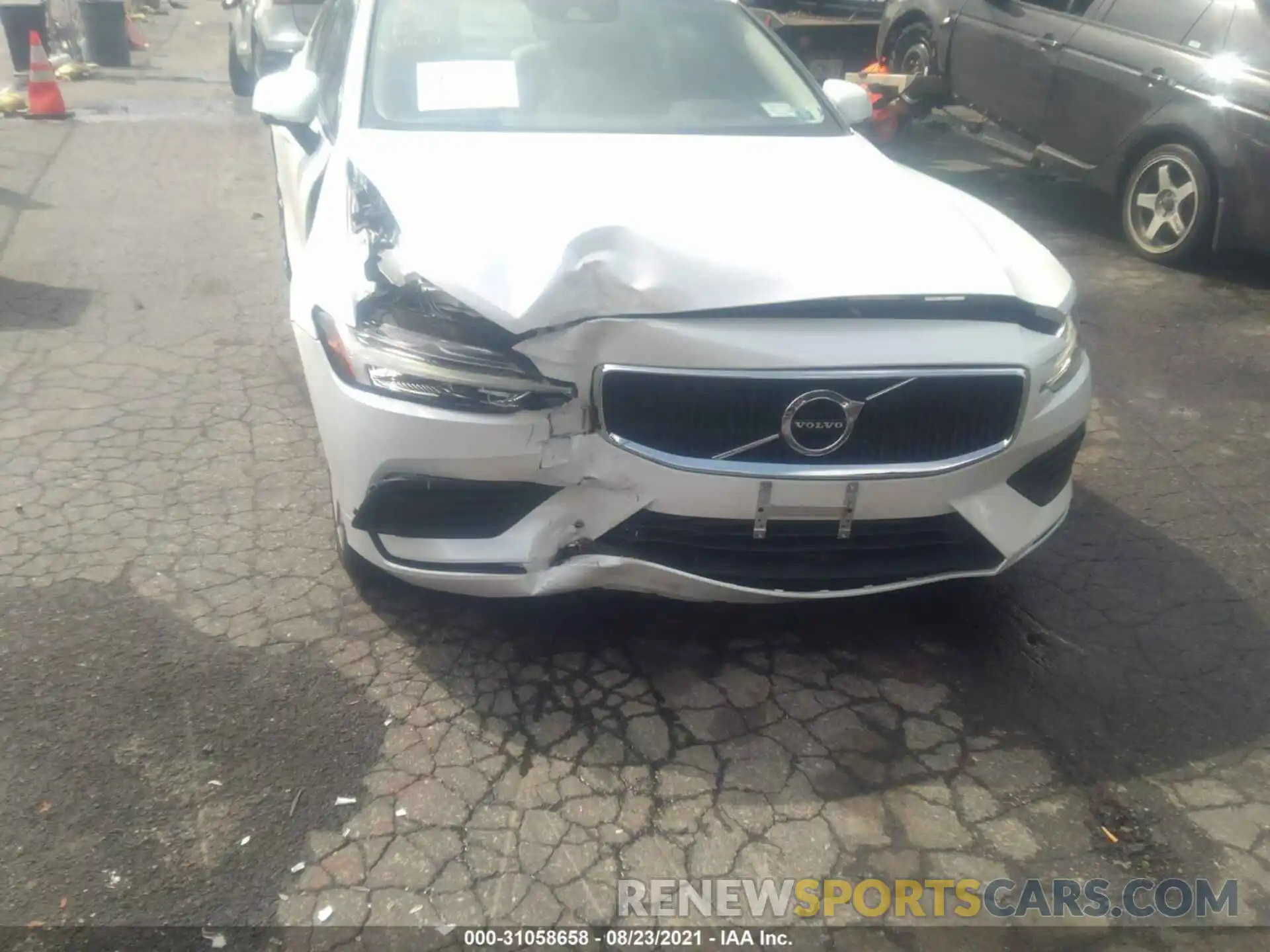 6 Photograph of a damaged car 7JRA22TK0LG065130 VOLVO S60 2020