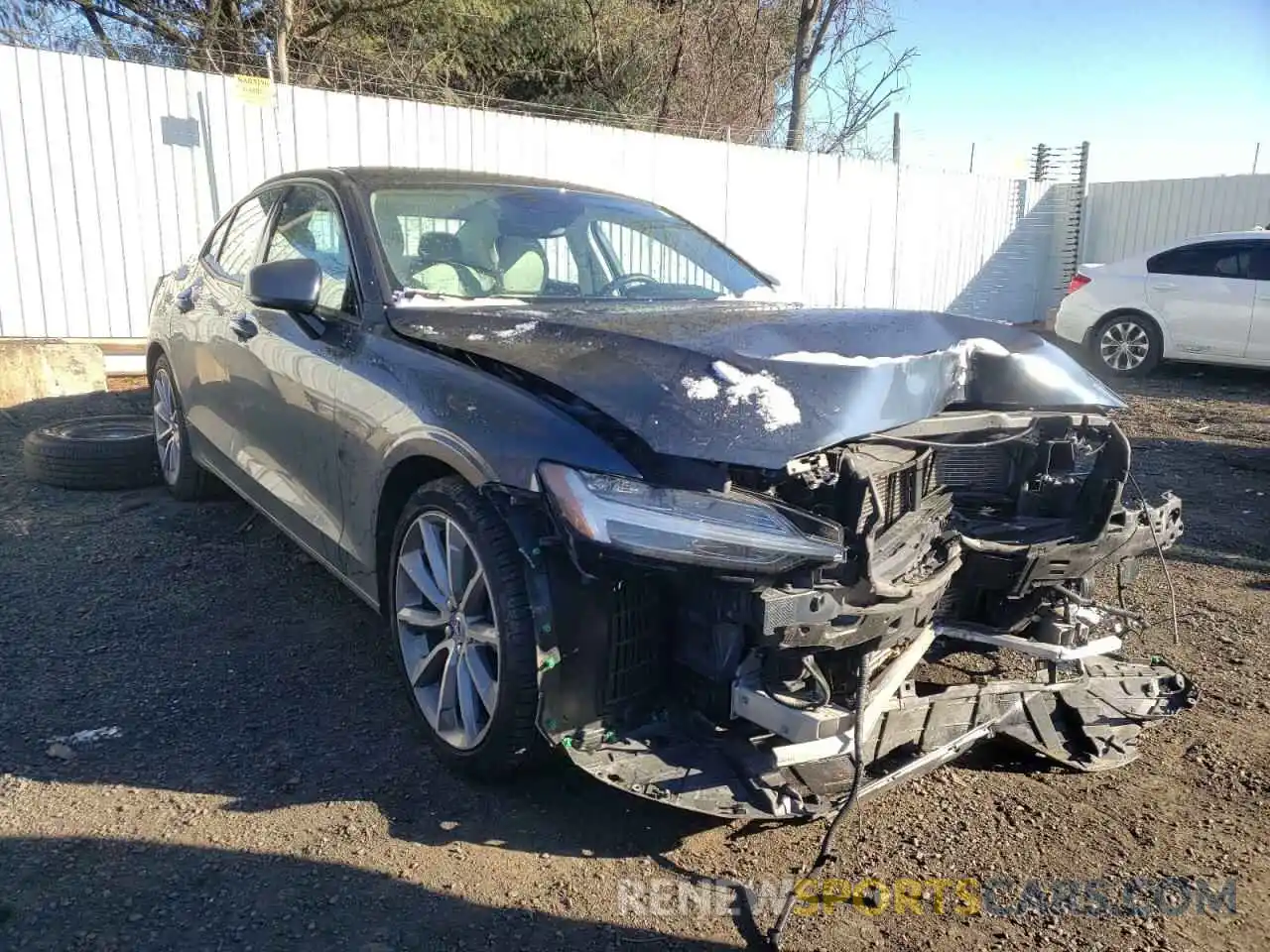 1 Photograph of a damaged car 7JRA22TK1LG037580 VOLVO S60 2020