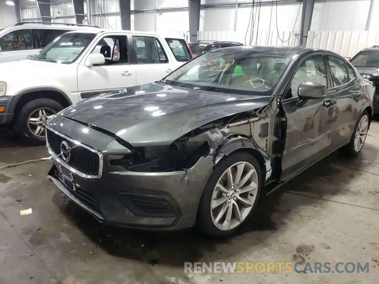 2 Photograph of a damaged car 7JRA22TK1LG057618 VOLVO S60 2020