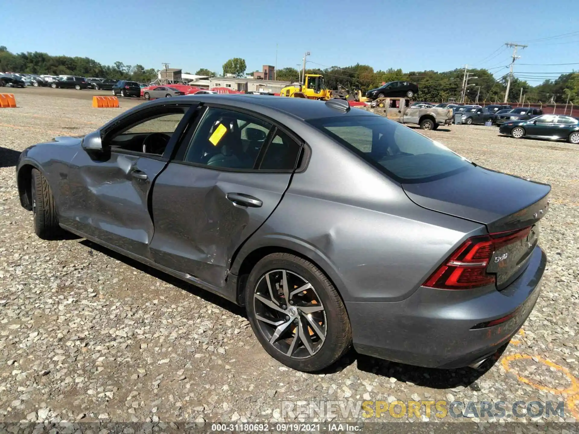 3 Photograph of a damaged car 7JRA22TK2LG045767 VOLVO S60 2020