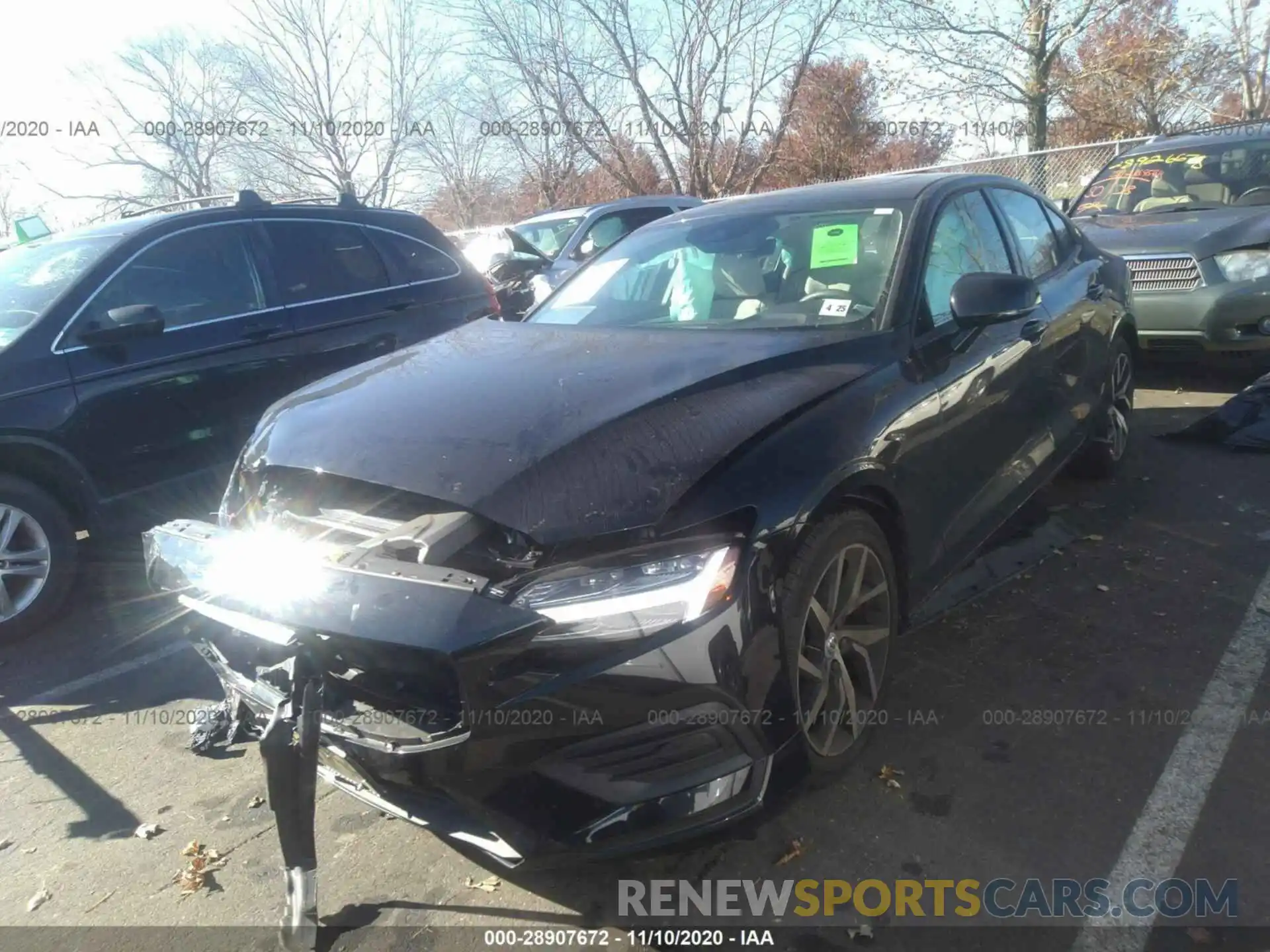 2 Photograph of a damaged car 7JRA22TK2LG065937 VOLVO S60 2020