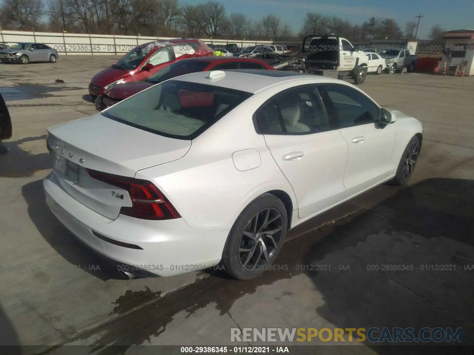 4 Photograph of a damaged car 7JRA22TK3LG063369 VOLVO S60 2020