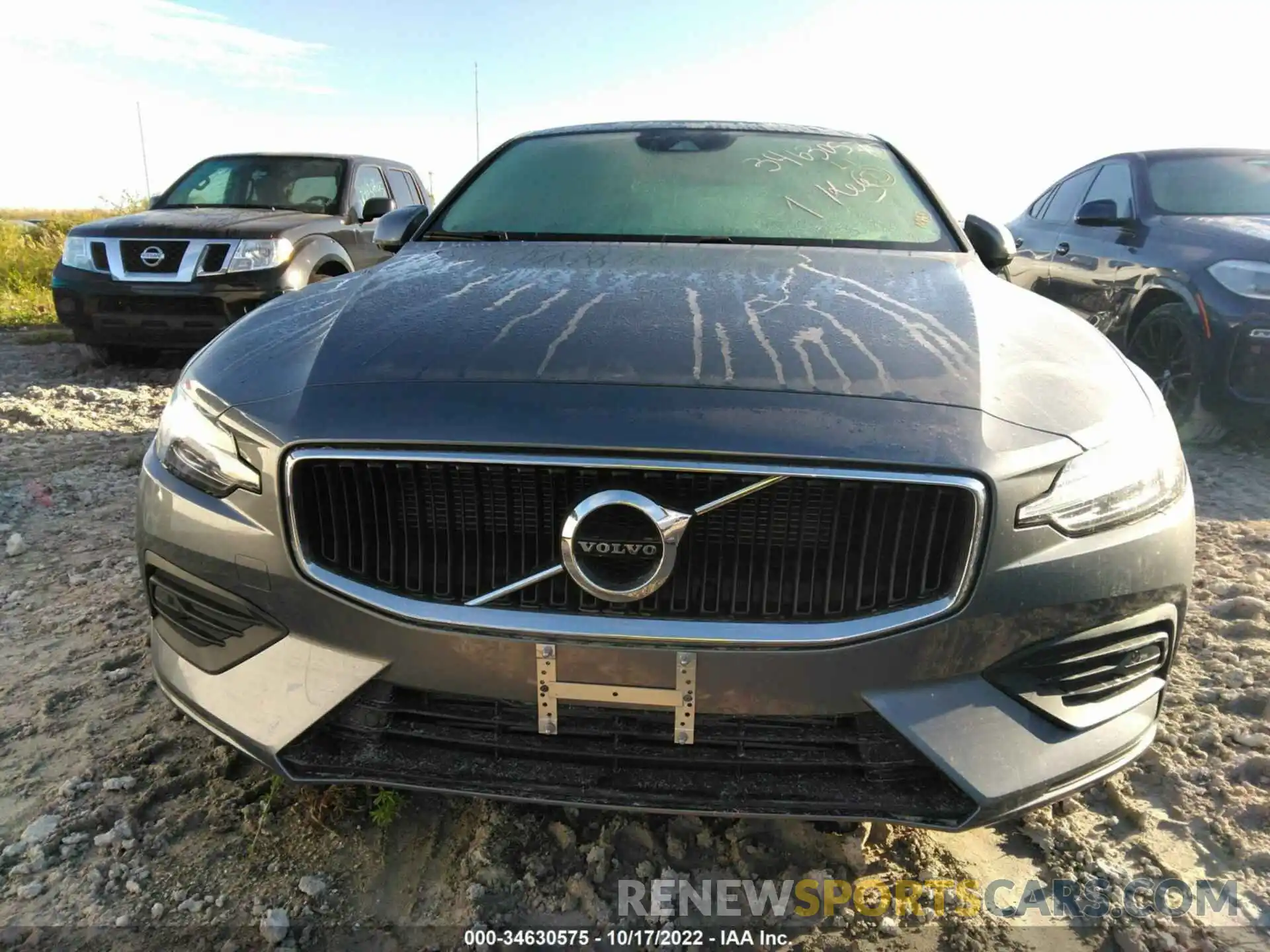 6 Photograph of a damaged car 7JRA22TK3LG063968 VOLVO S60 2020