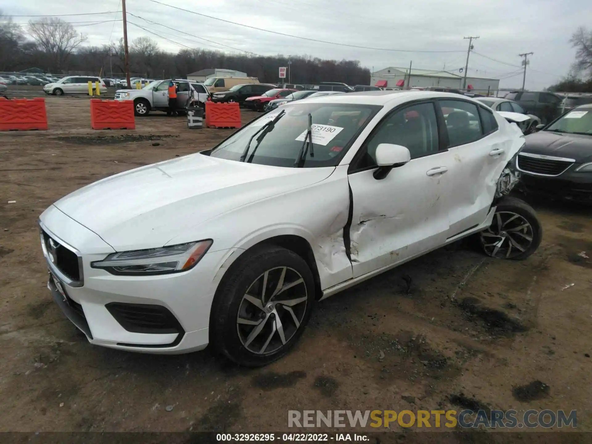 2 Photograph of a damaged car 7JRA22TK4LG072355 VOLVO S60 2020