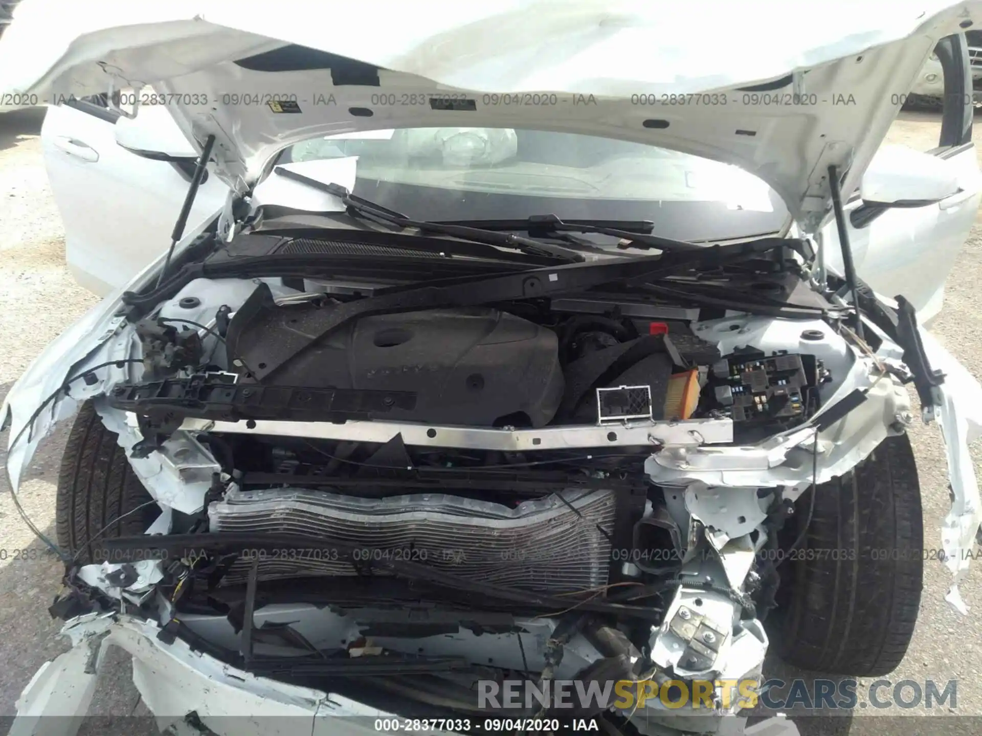 10 Photograph of a damaged car 7JRA22TK5LG057122 VOLVO S60 2020