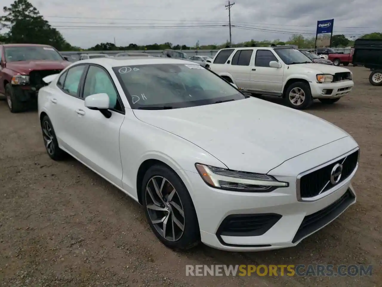 1 Photograph of a damaged car 7JRA22TK6LG063592 VOLVO S60 2020