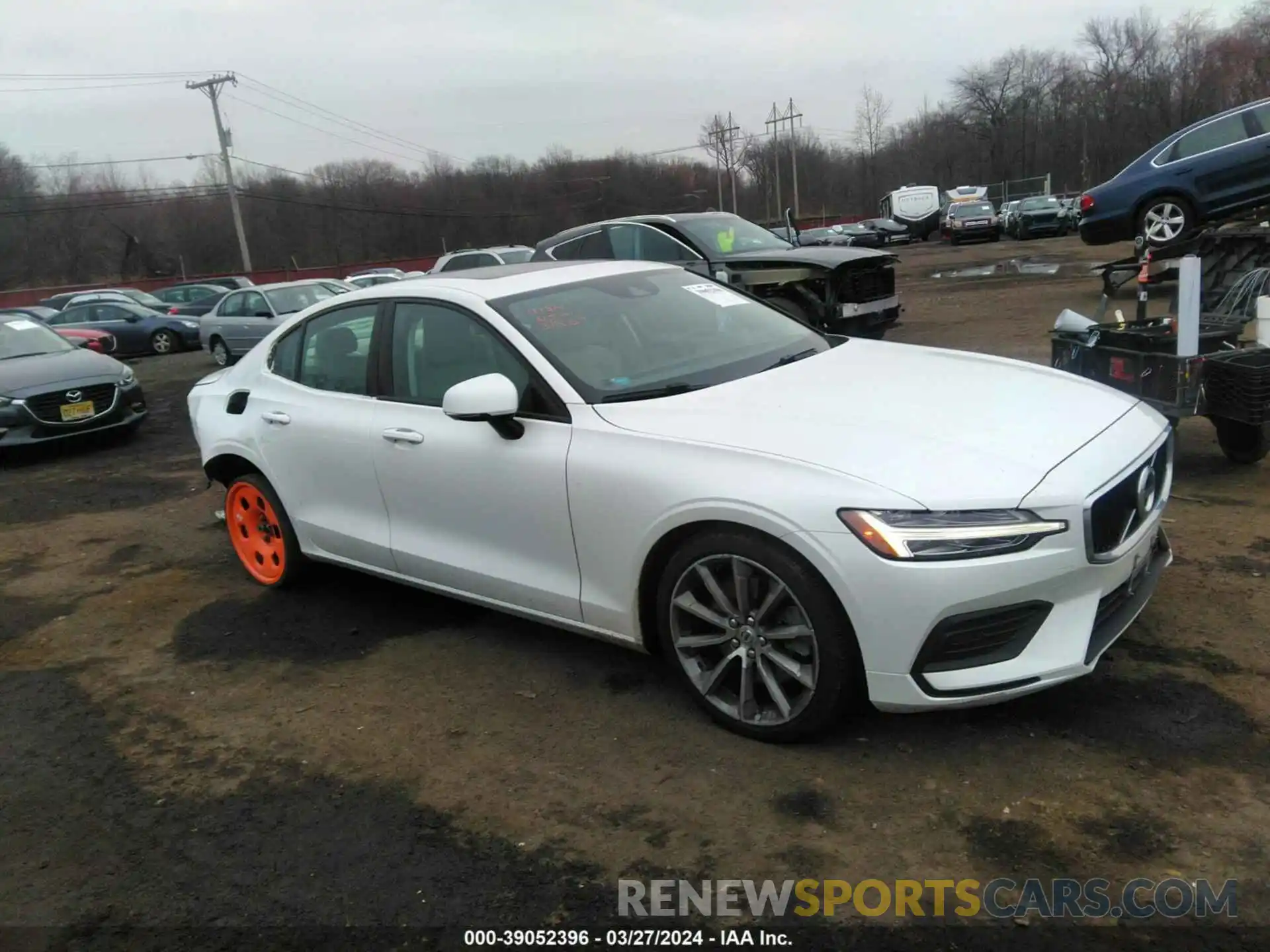 1 Photograph of a damaged car 7JRA22TK7LG067375 VOLVO S60 2020