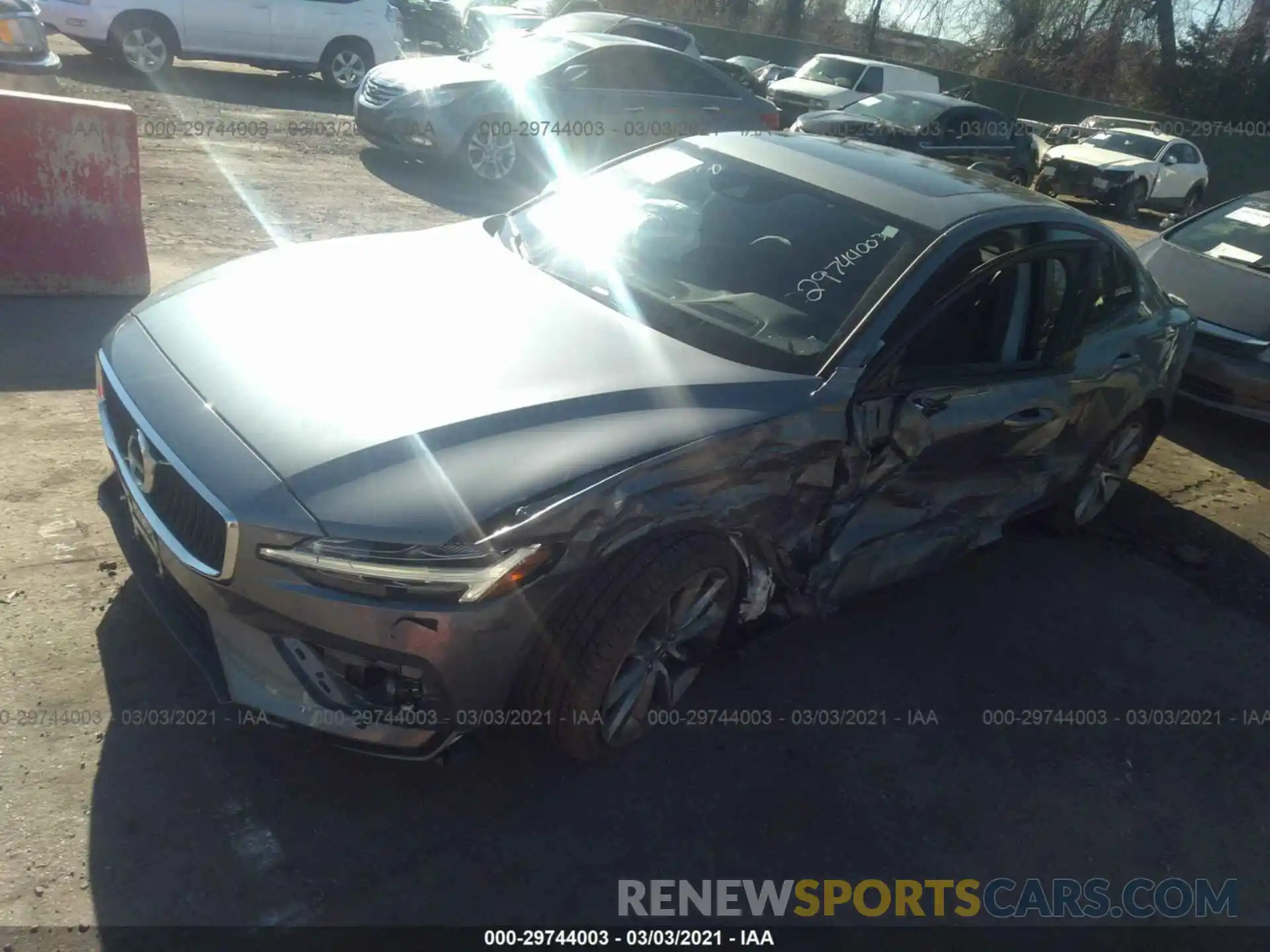 2 Photograph of a damaged car 7JRA22TK8LG036006 VOLVO S60 2020