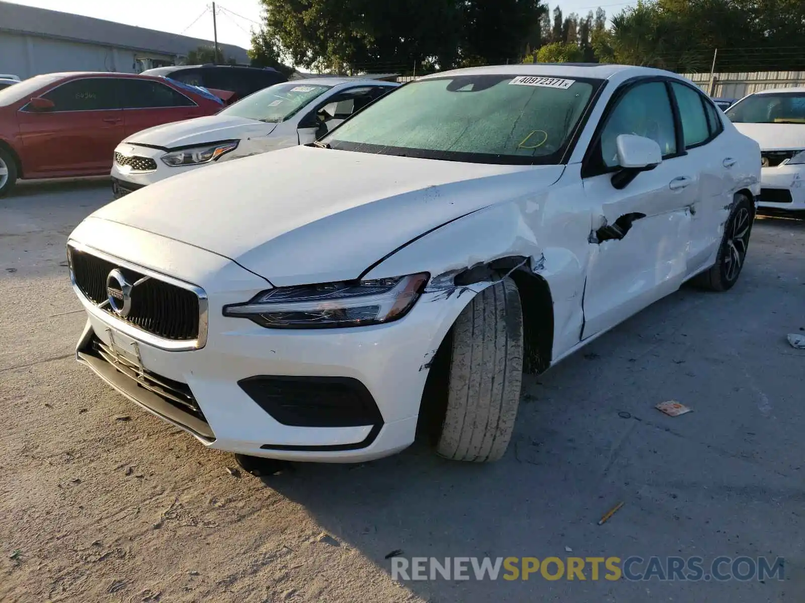 2 Photograph of a damaged car 7JRA22TK9LG063232 VOLVO S60 2020