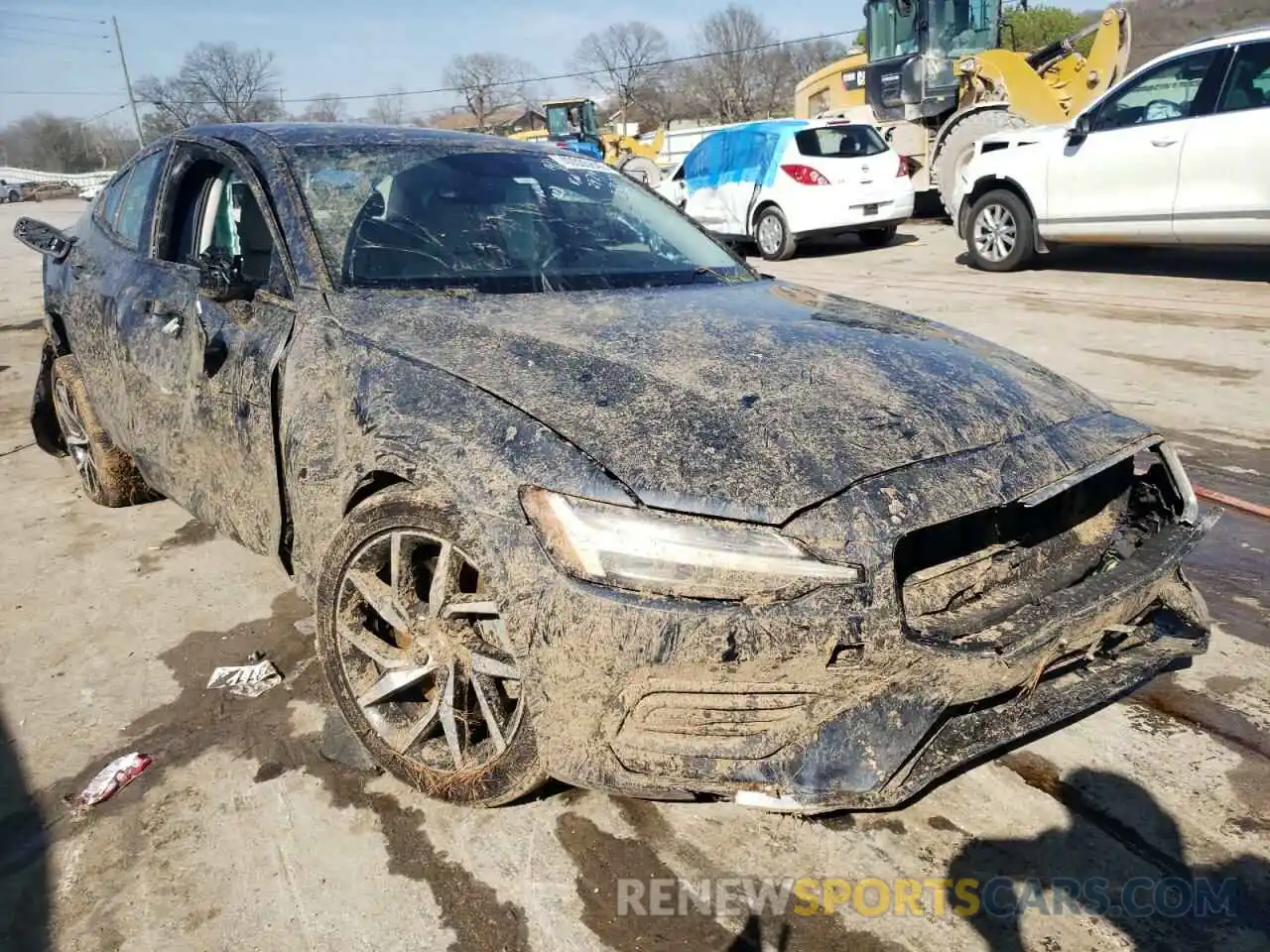 1 Photograph of a damaged car 7JRA22TK9LG072979 VOLVO S60 2020