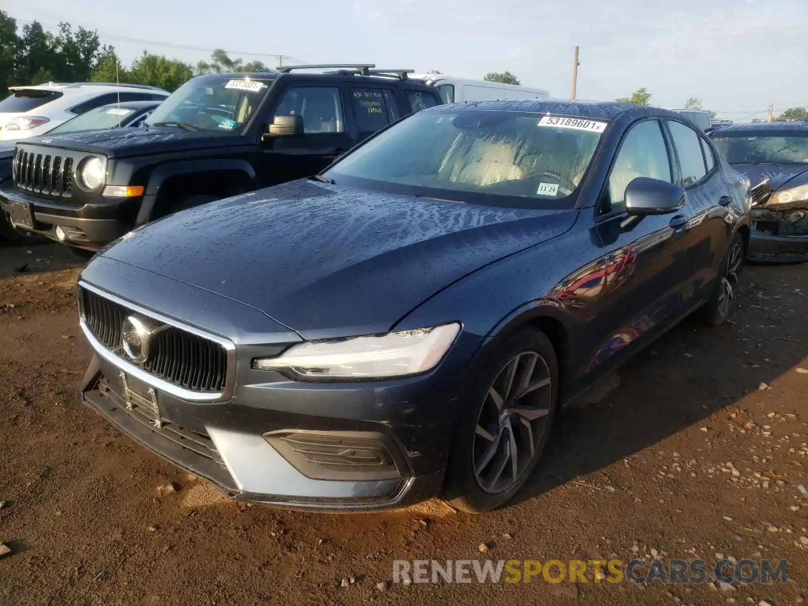 2 Photograph of a damaged car 7JRA22TKXLG036928 VOLVO S60 2020