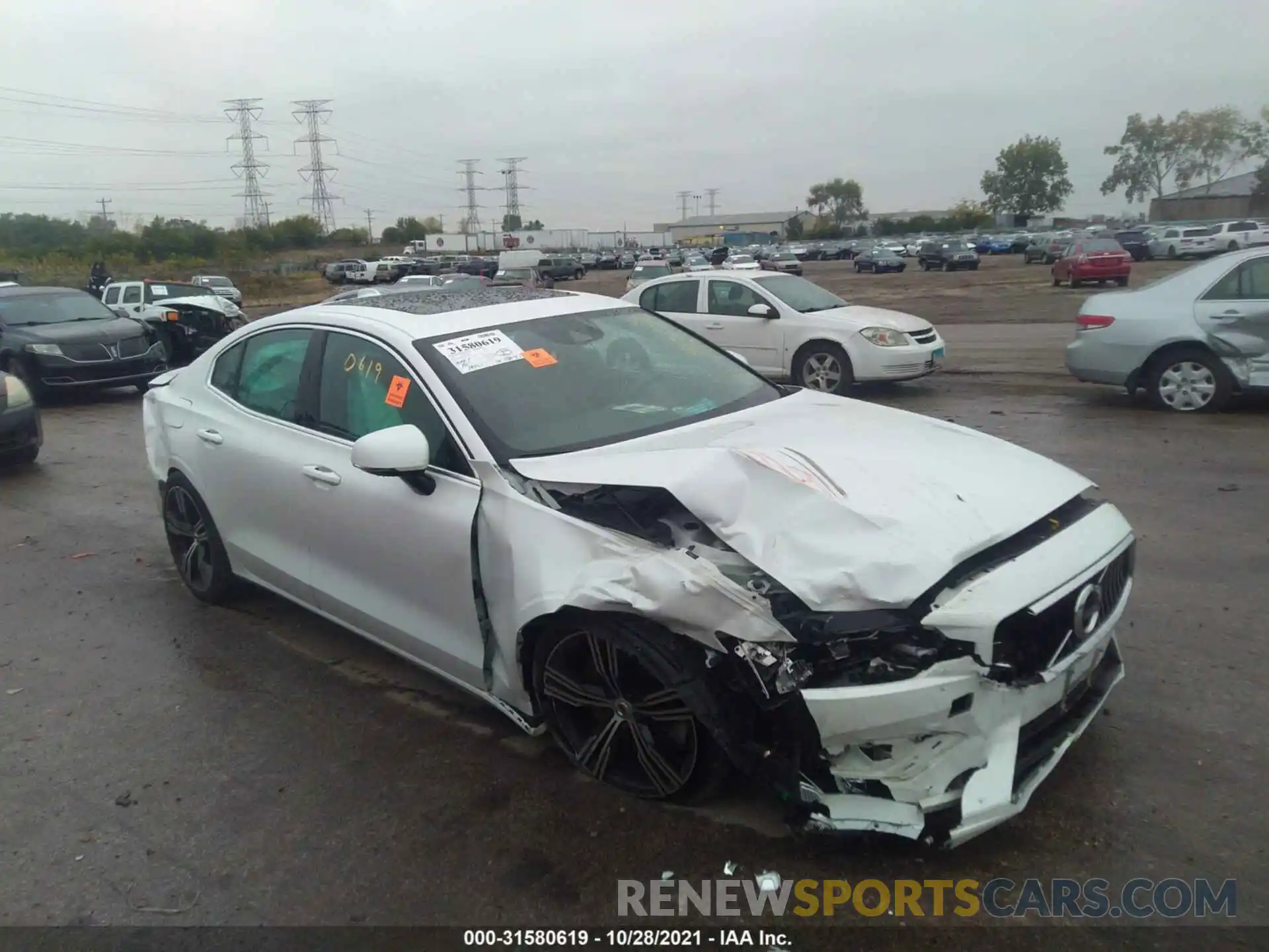 1 Photograph of a damaged car 7JRA22TLXLG039661 VOLVO S60 2020