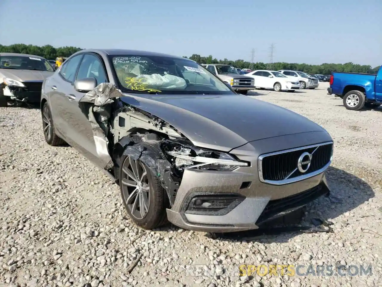 1 Photograph of a damaged car 7JR102FK1MG093277 VOLVO S60 2021